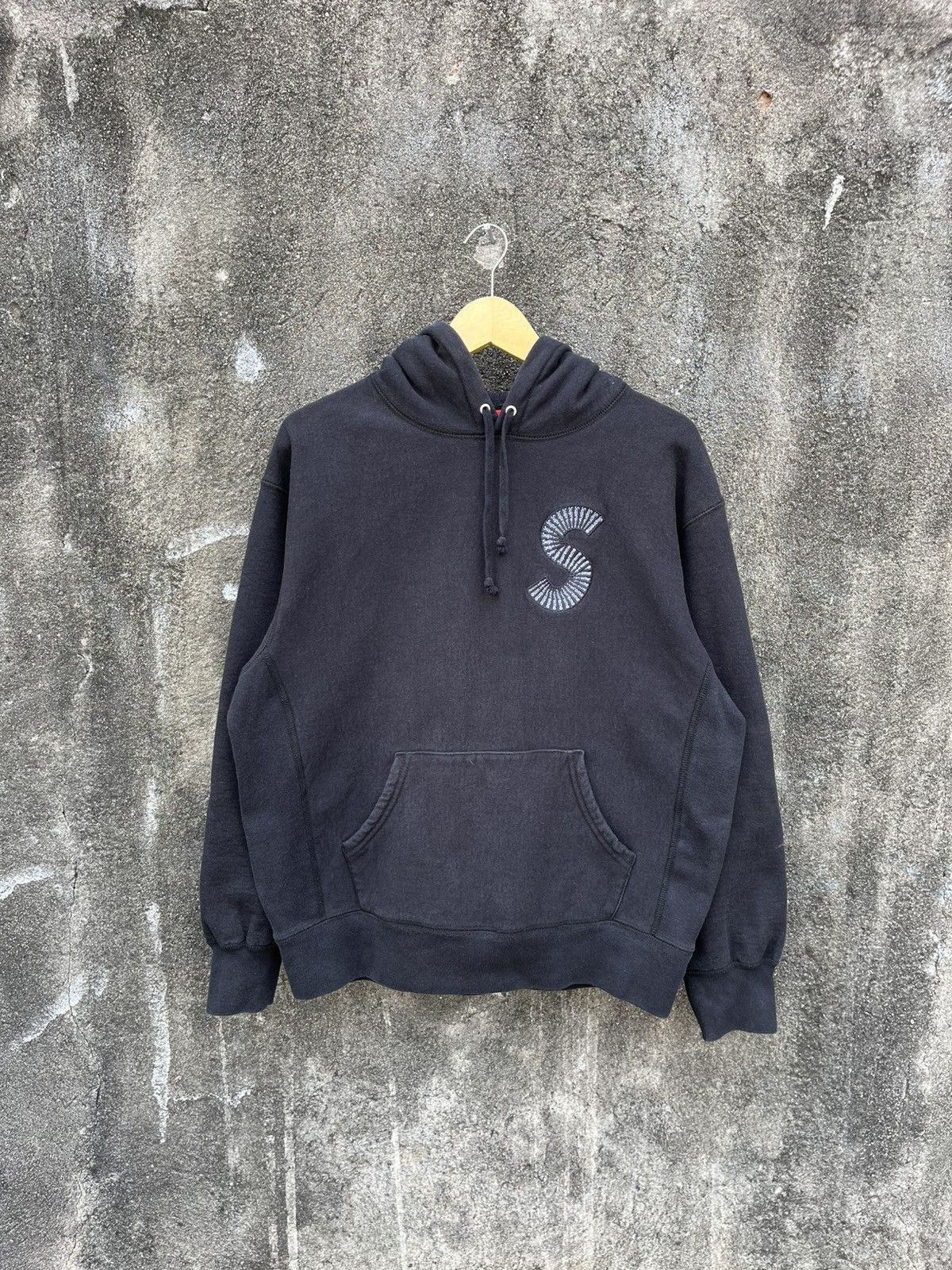 Supreme Supreme S Logo Hooded Sweatshirt Black Small Size US S / EU 44-46 / 1 - 1 Thumbnail