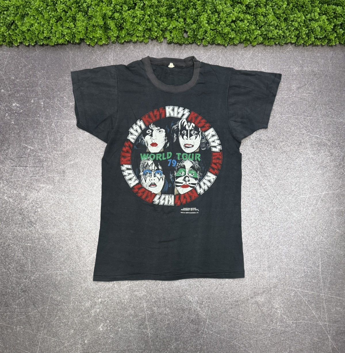 Band Tees Vintage 1979 Kiss World Tour Paper Thin T Shirt Size US S / EU 44-46 / 1 - 1 Thumbnail