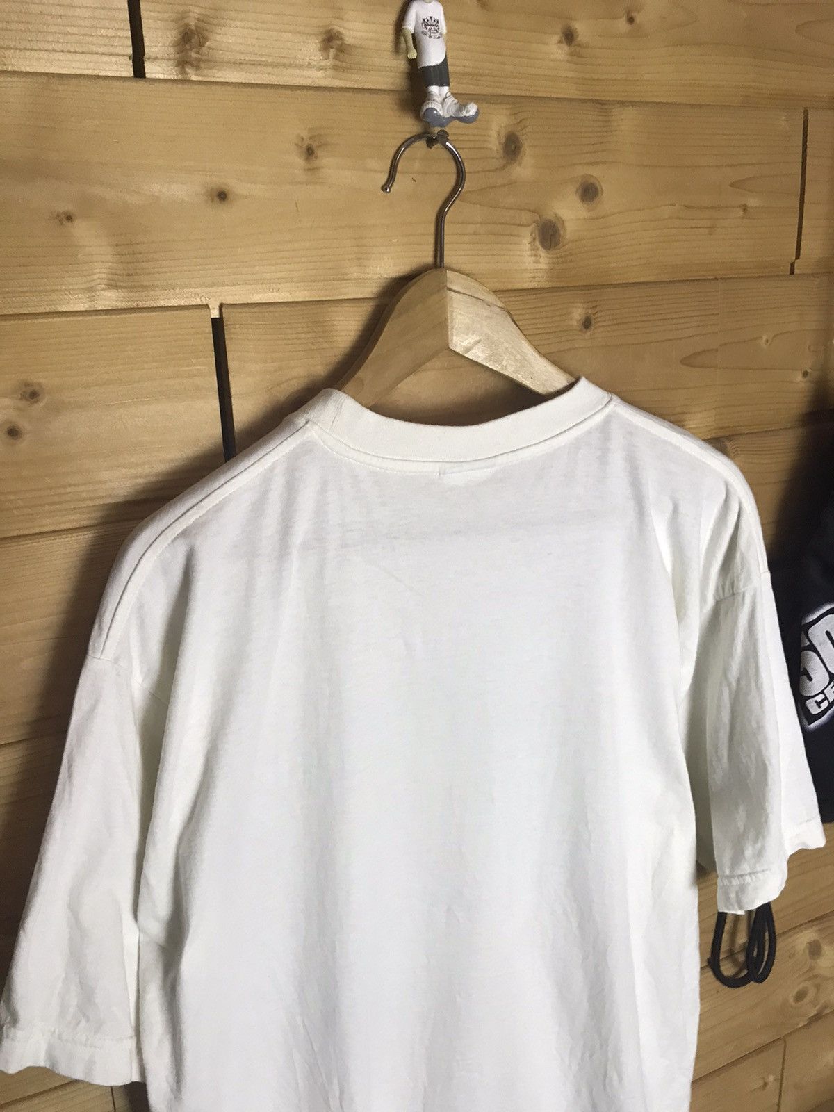 Disney Vintage 90’s Disney Mickey Mouse t-shirt Size US XL / EU 56 / 4 - 11 Thumbnail