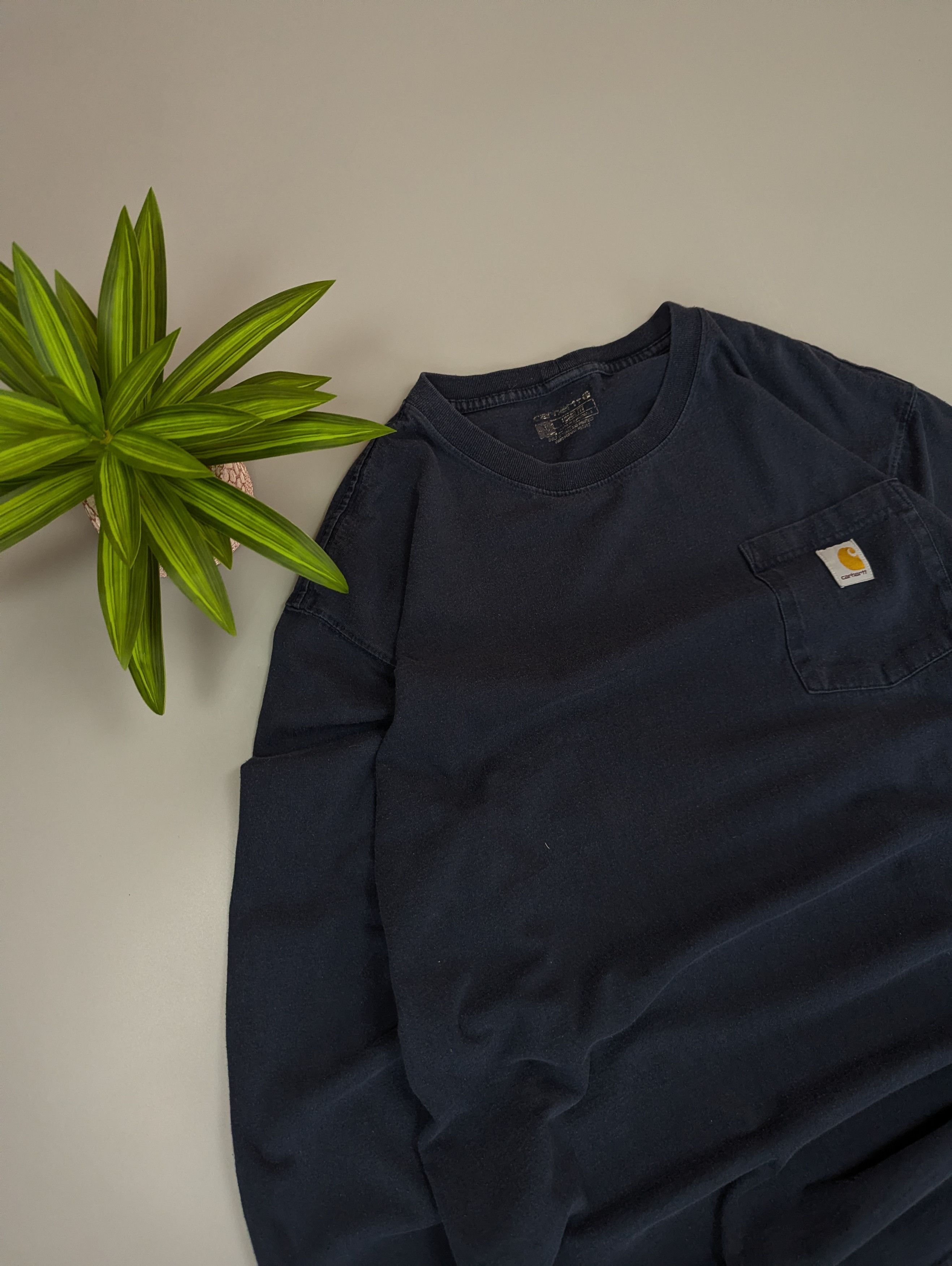 Carhartt Carhartt Vintage Faded Navy T-Shirt Distressed Workwear L/XL Size US XL / EU 56 / 4 - 4 Thumbnail