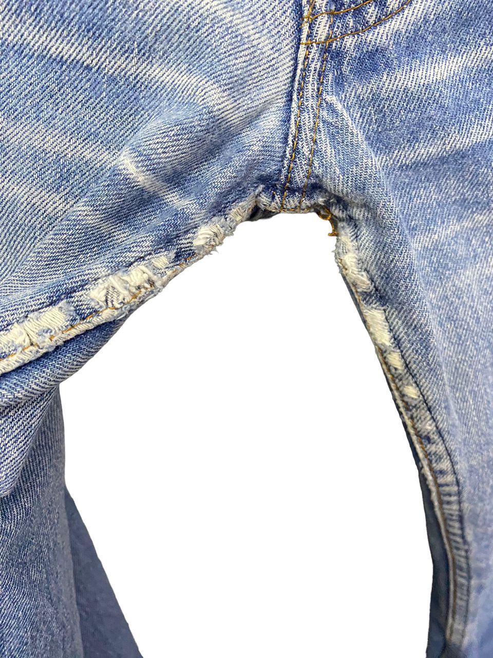 Levi's VINTAGE 90s LEVIS 501 XX BUTTON 555 DENIM JEANS Size US 32 / EU 48 - 9 Thumbnail