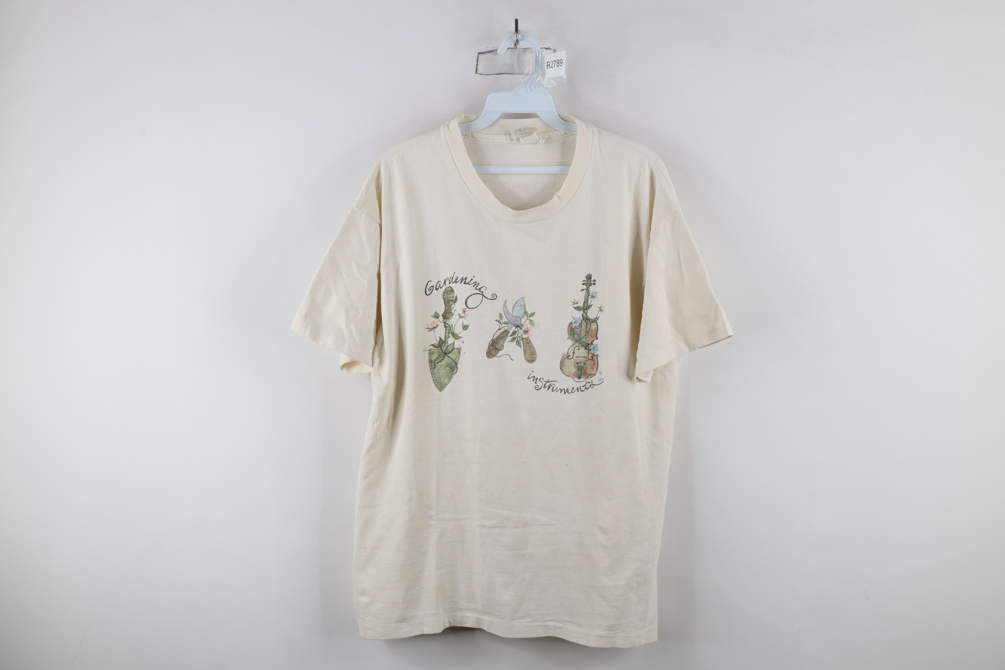 Vintage Vintage 90s Streetwear Spell Gardening Instruments T-Shirt Size L / US 10 / IT 46 - 1 Thumbnail