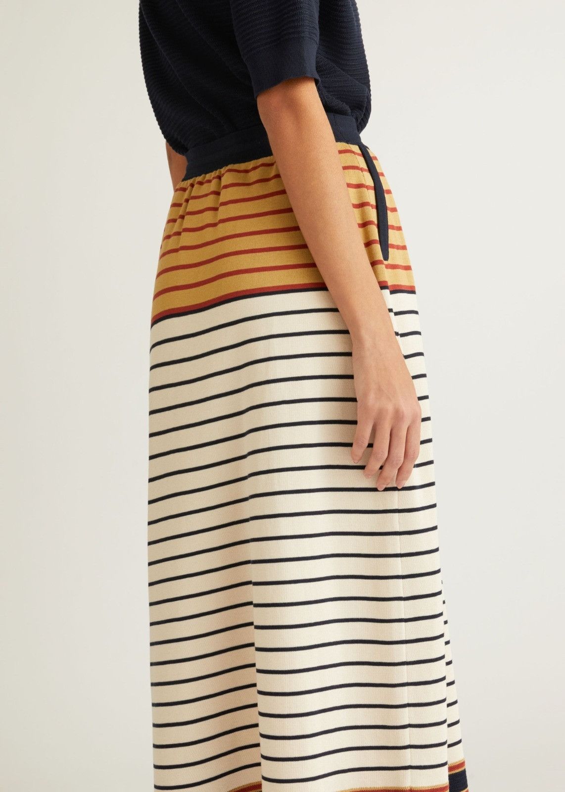 Loro Piana o1srvl11e0824 Sorbonne Stripes Midi Skirt in Multicolor Size 28" / US 6 / IT 42 - 3 Thumbnail