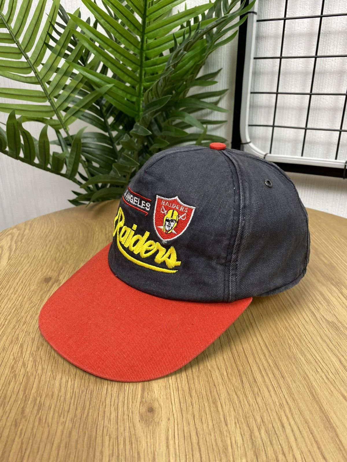 NFL Rare 🔥 Los Angeles Raiders Vintage Hat LA Cap OS Black/Red Size ONE SIZE - 2 Thumbnail
