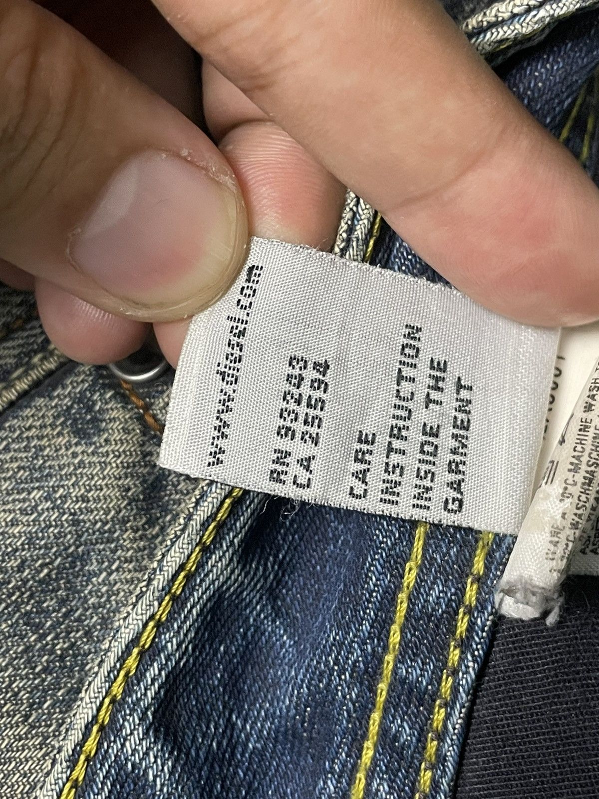 Diesel Vintage DIESEL Straight Cut Distressed Denim (91) Size US 29 - 11 Thumbnail