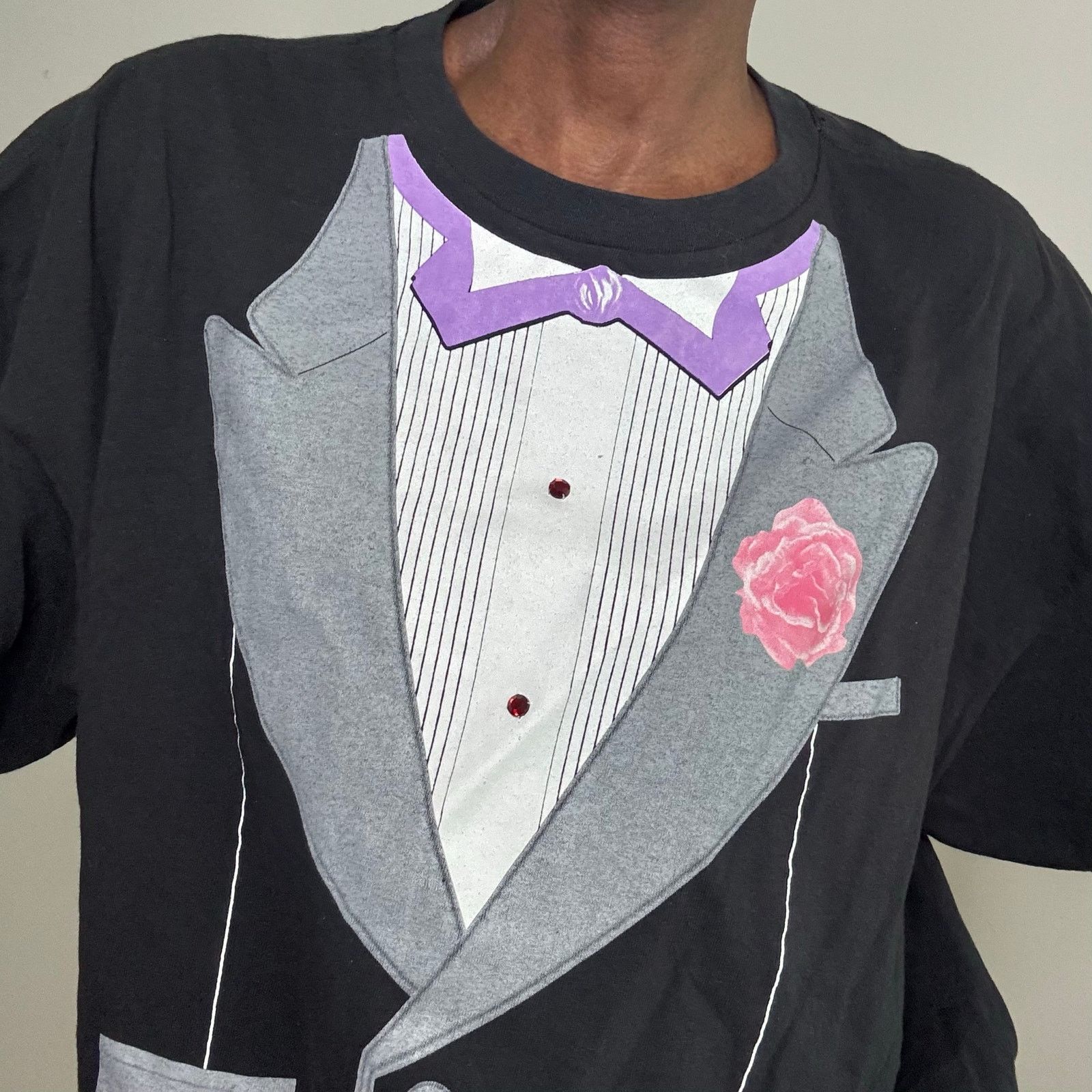 Delta Vintage Mens Trompe l’oeil Graphic Tuxedo T-Shirt Size 2XL Size US XXL / EU 58 / 5 - 5 Thumbnail