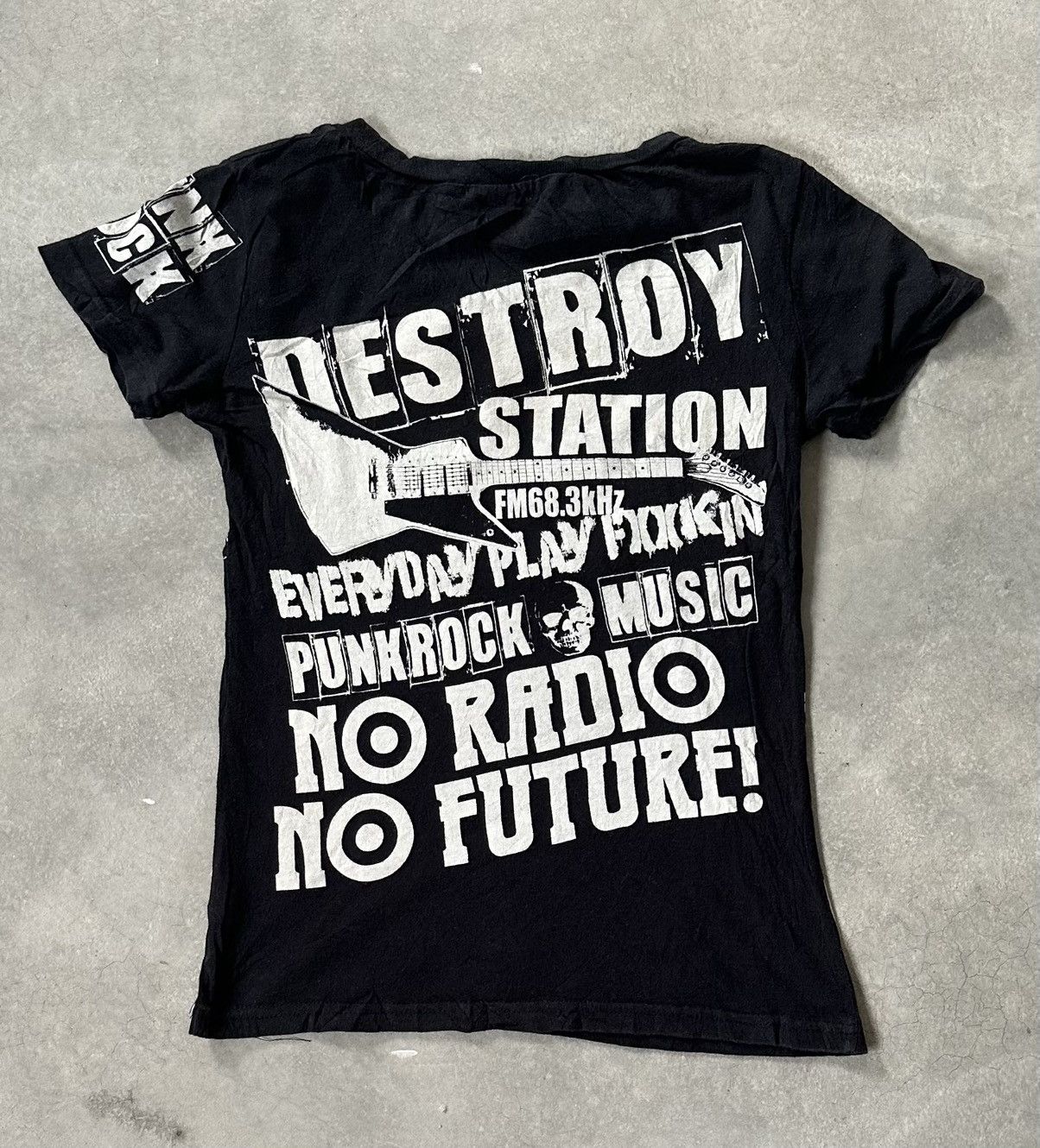 Other PRIVE JOKE ROCK DESTROY JAPAN PUNK TEE Size US S / EU 44-46 / 1 - 5 Thumbnail