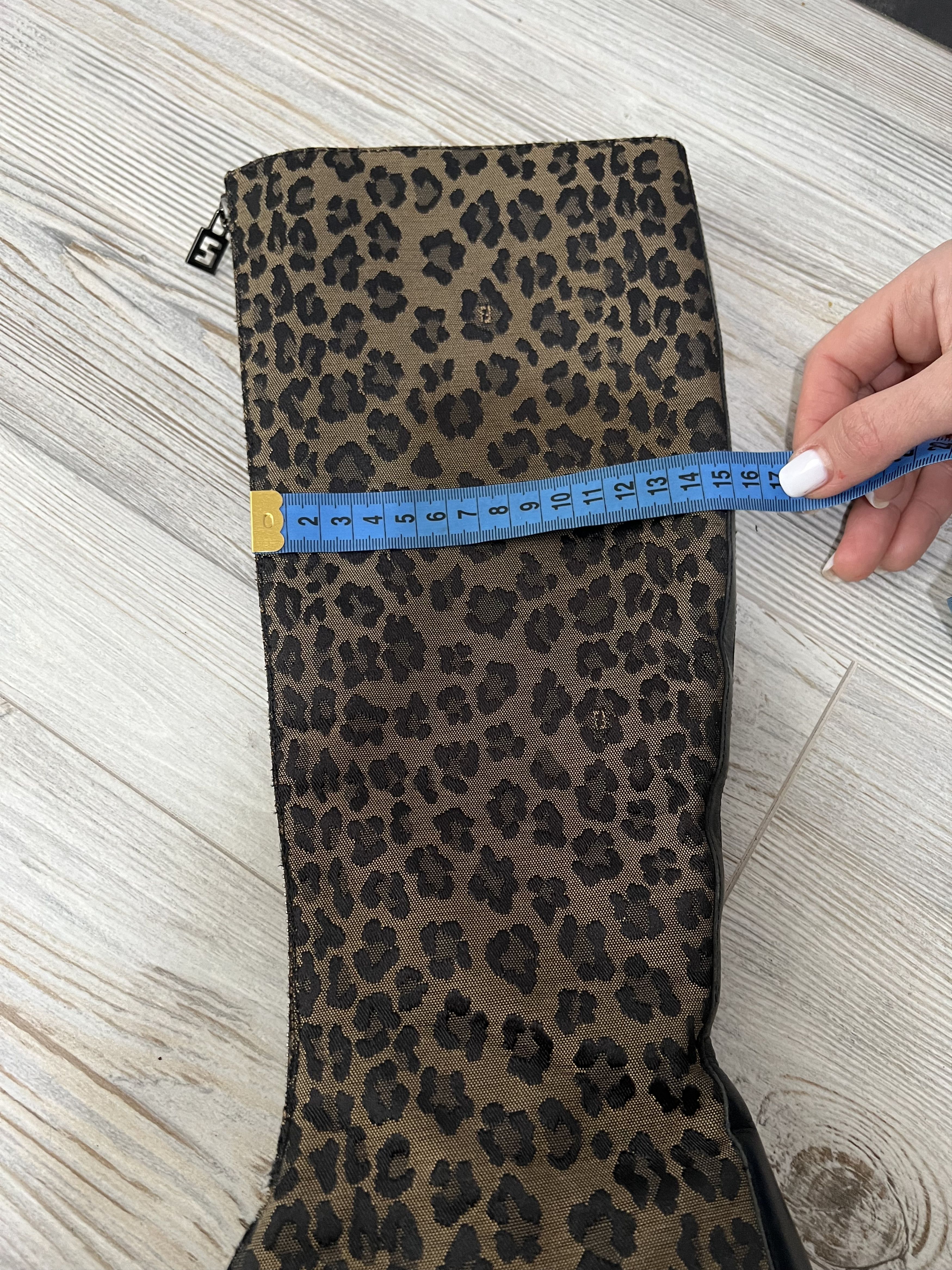 Fendi Fendi Rare Vintage Leopard Print Boots Size 37.5 Size US 6.5 / IT 36.5 - 17 Thumbnail