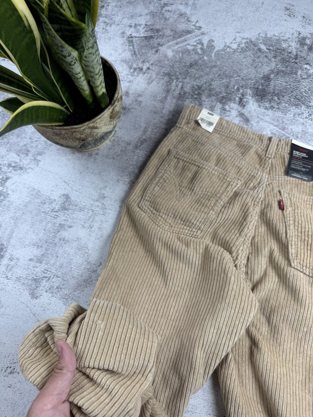 Levi's Levis NEW Ribcage Straight Ankle Velvet Velour Men’s High Rise Pants Trousers Size US 30 / EU 46 - 19 Thumbnail