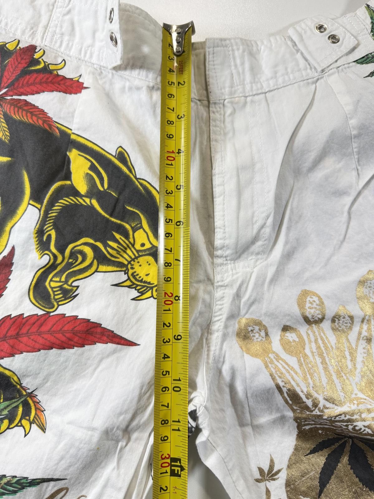Unknown London Christian Audigier Knee-Length Shorts Panther and Crown M Size US 32 / EU 48 - 6 Thumbnail
