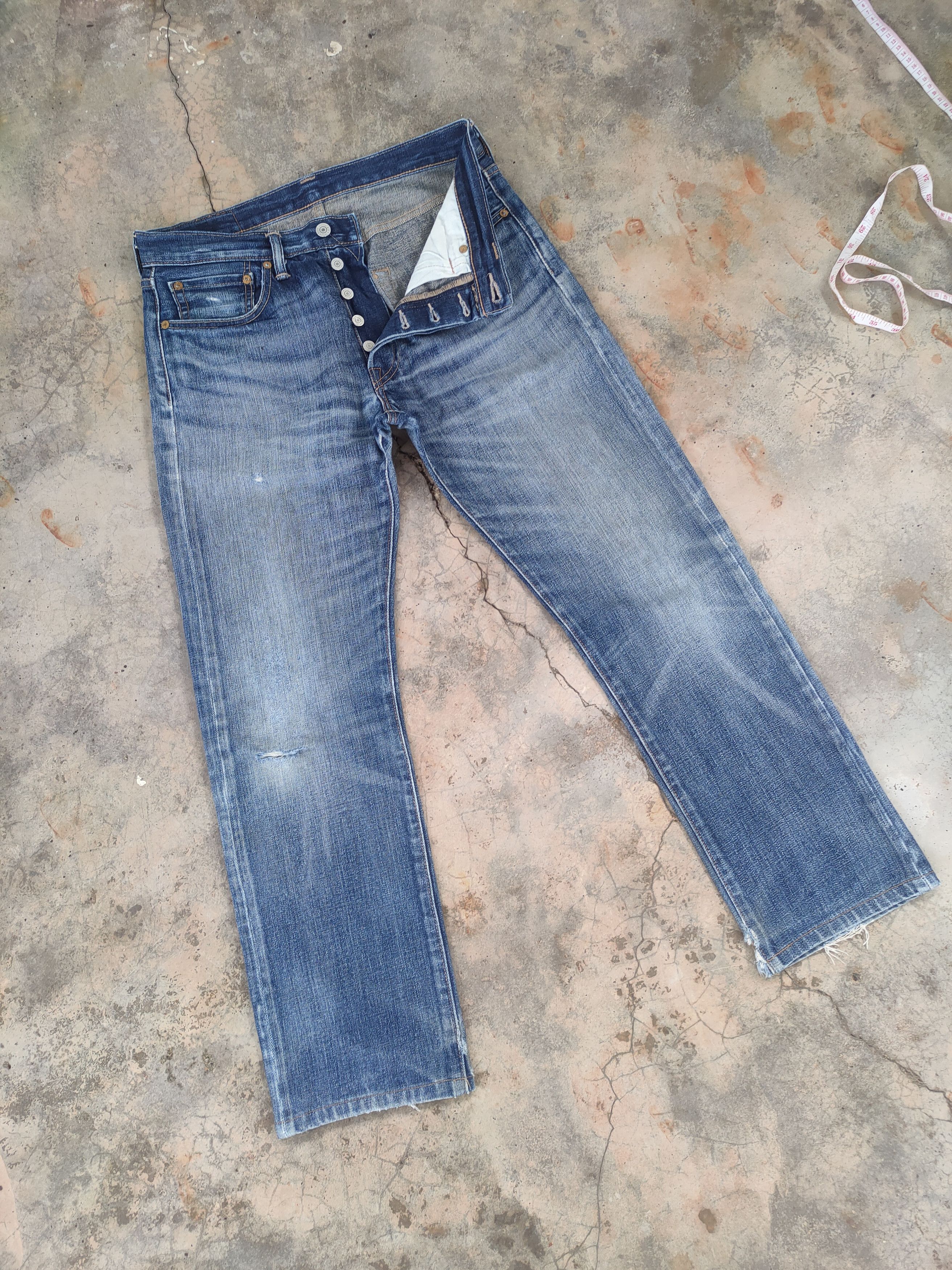 Levi's W32 LEVI'S 501 FADED DISTRESSED JEAN PANTS Size US 32 / EU 48 - 2 Thumbnail