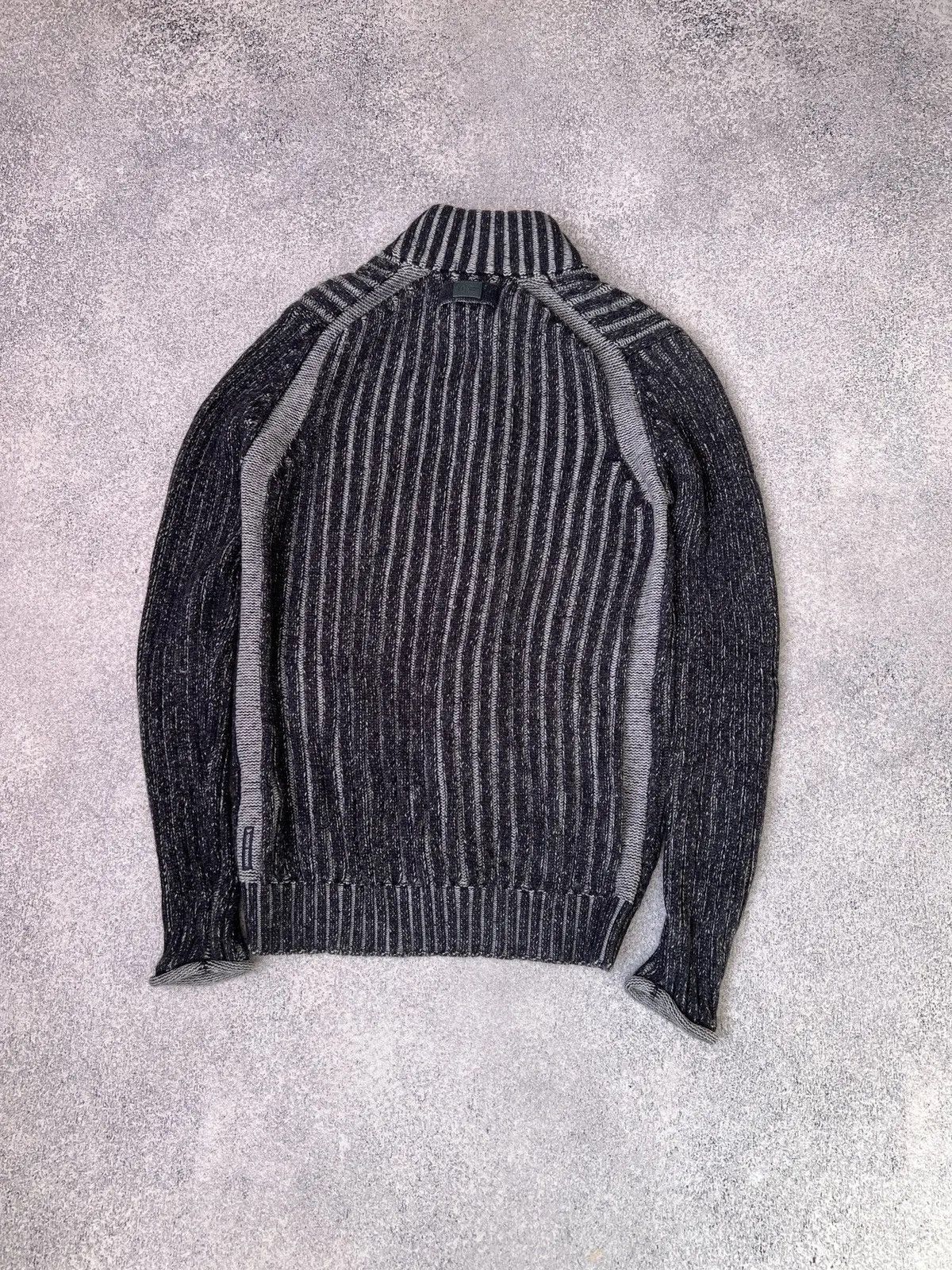Armani × Vintage Vintage Armani Jeans Ripped Archival Y2k sweater Size US L / EU 52-54 / 3 - 12 Thumbnail