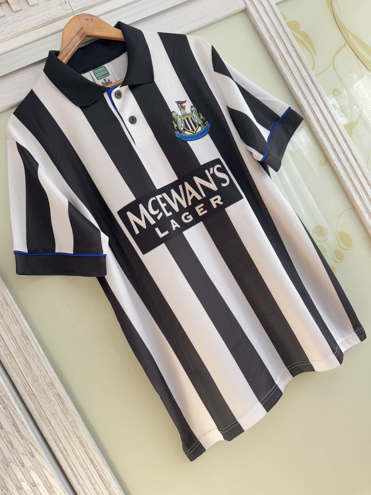 Vintage Vintage Newcastle United 1994-1995 Score Draw Soccer Jersey Size US L / EU 52-54 / 3 - 4 Thumbnail