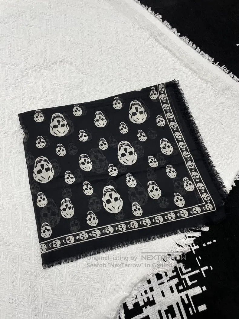 Alexander McQueen Alexander Mcqueen Black skull woollen silk scarf Size ONE SIZE - 1 Thumbnail