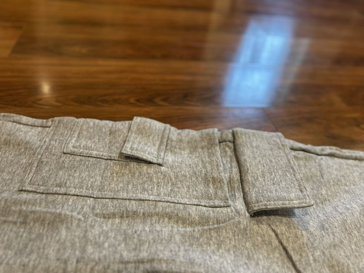 Shein Women’s Grey Carrgi Sweatpants (Brand New) Size 33" - 2 Thumbnail
