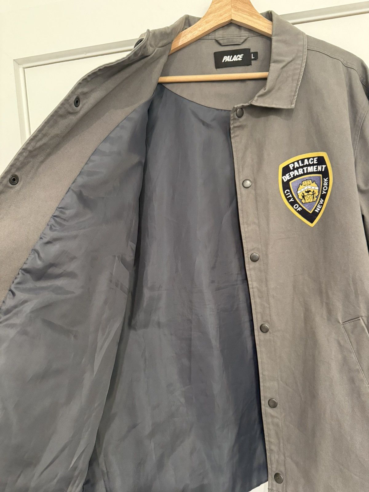 Palace Palace Department Coach Size US L / EU 52-54 / 3 - 22 Thumbnail