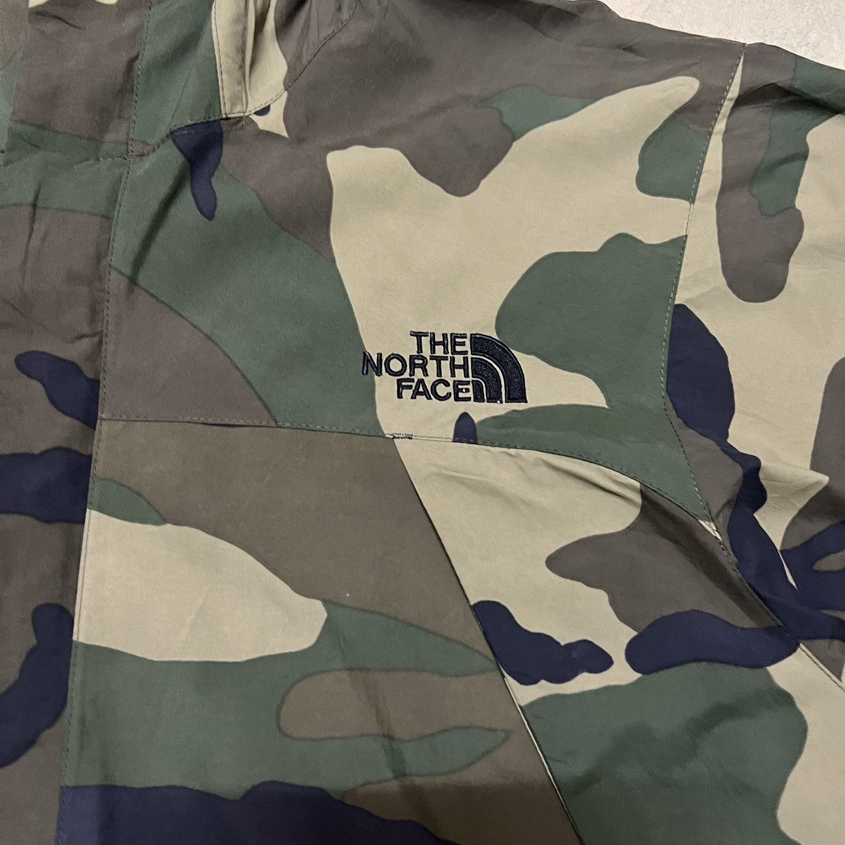 The North Face The North Face Camo Light Jacket Size US S / EU 44-46 / 1 - 5 Thumbnail