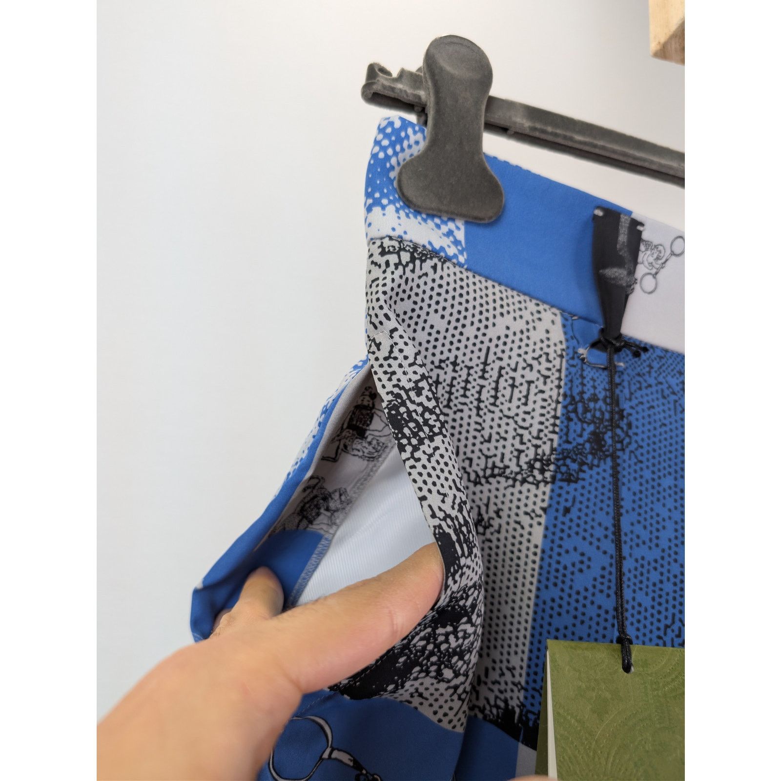 Gucci o1rshd1 Short Pant in Blue/Black Size US 34 / EU 50 - 5 Thumbnail
