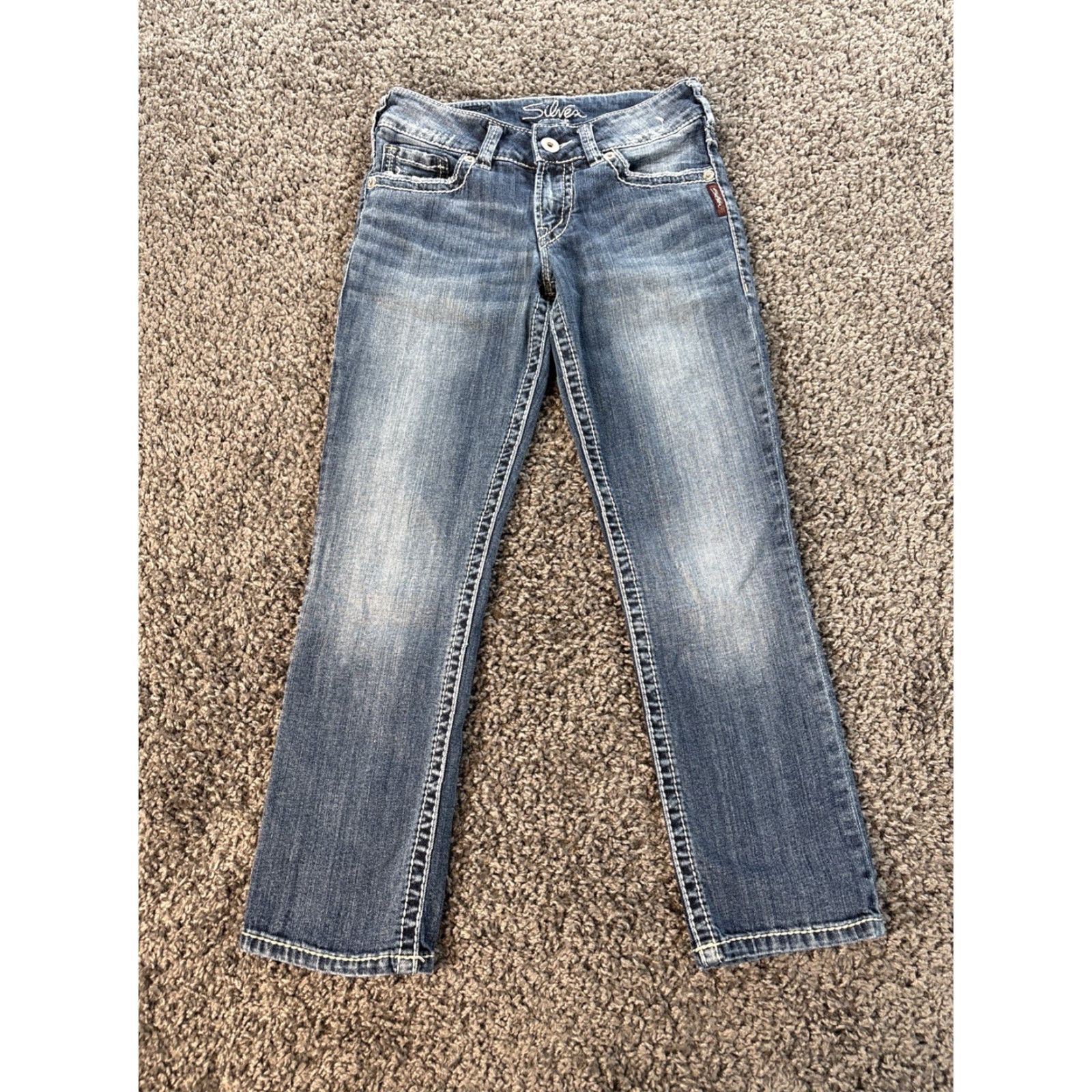 Silver Jeans Co. VINTAGE Silver Jeans Womens Suki Surplus Capri Jeans Y2K 90s Low Rise Blue 26 Women’s Capris Distressed Cropped Denim Photos Size 26" / US 2 / IT 38 - 5 Thumbnail