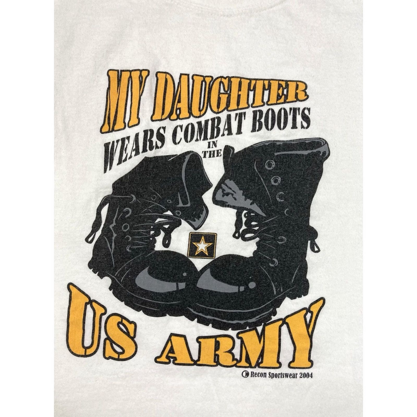 Jerzees VINTAGE My Daughter Wears Combat Boots US Army 2004 Graphic T-shirt Men Large Size US L / EU 52-54 / 3 - 2 Thumbnail
