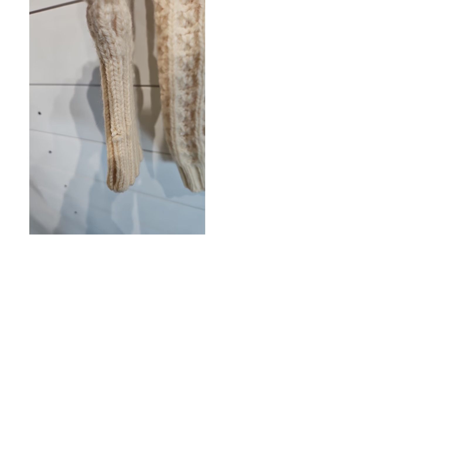 Vintage VINTAGE Carraig Aran Knitwear Hand Knit Cable Pure Wool Irish Sweater Mens 34 Ivory 1980s Wool Men's 34 Size US S / EU 44-46 / 1 - 9 Thumbnail