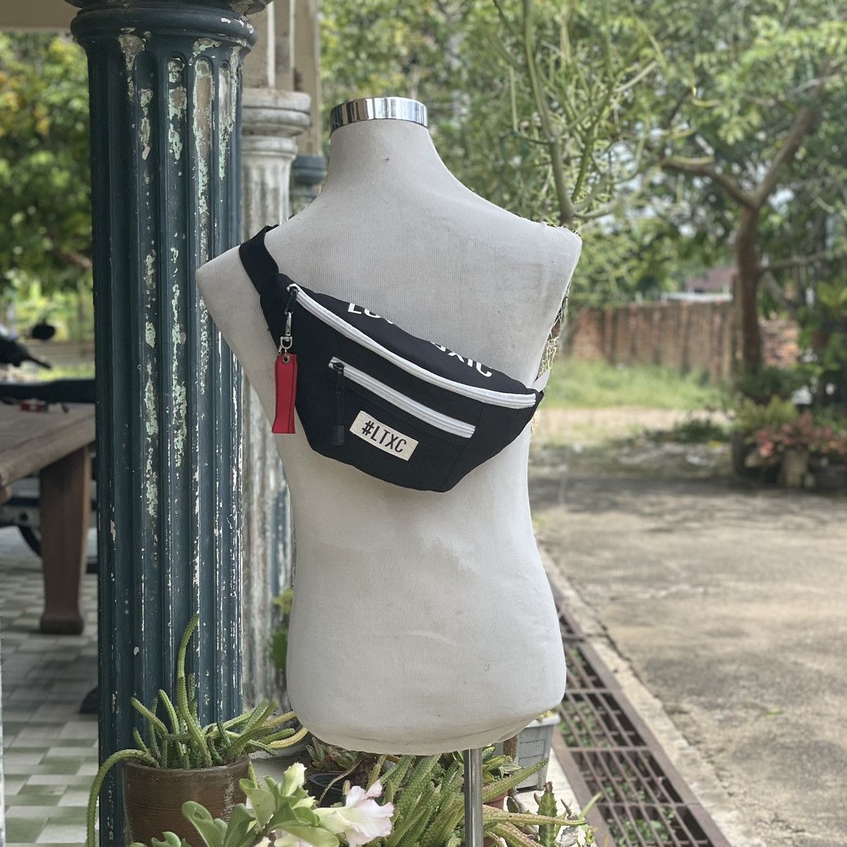 Other Love Toxic Waist Bag/Crossbody Size ONE SIZE - 10 Thumbnail