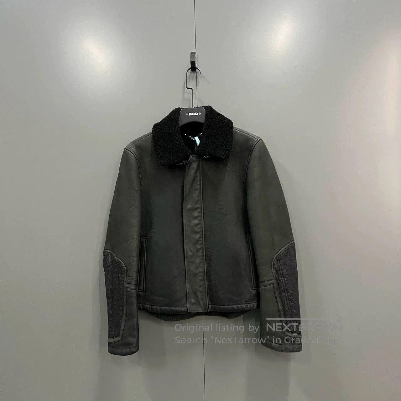 louis vuitton shearling leather jacket size 46.