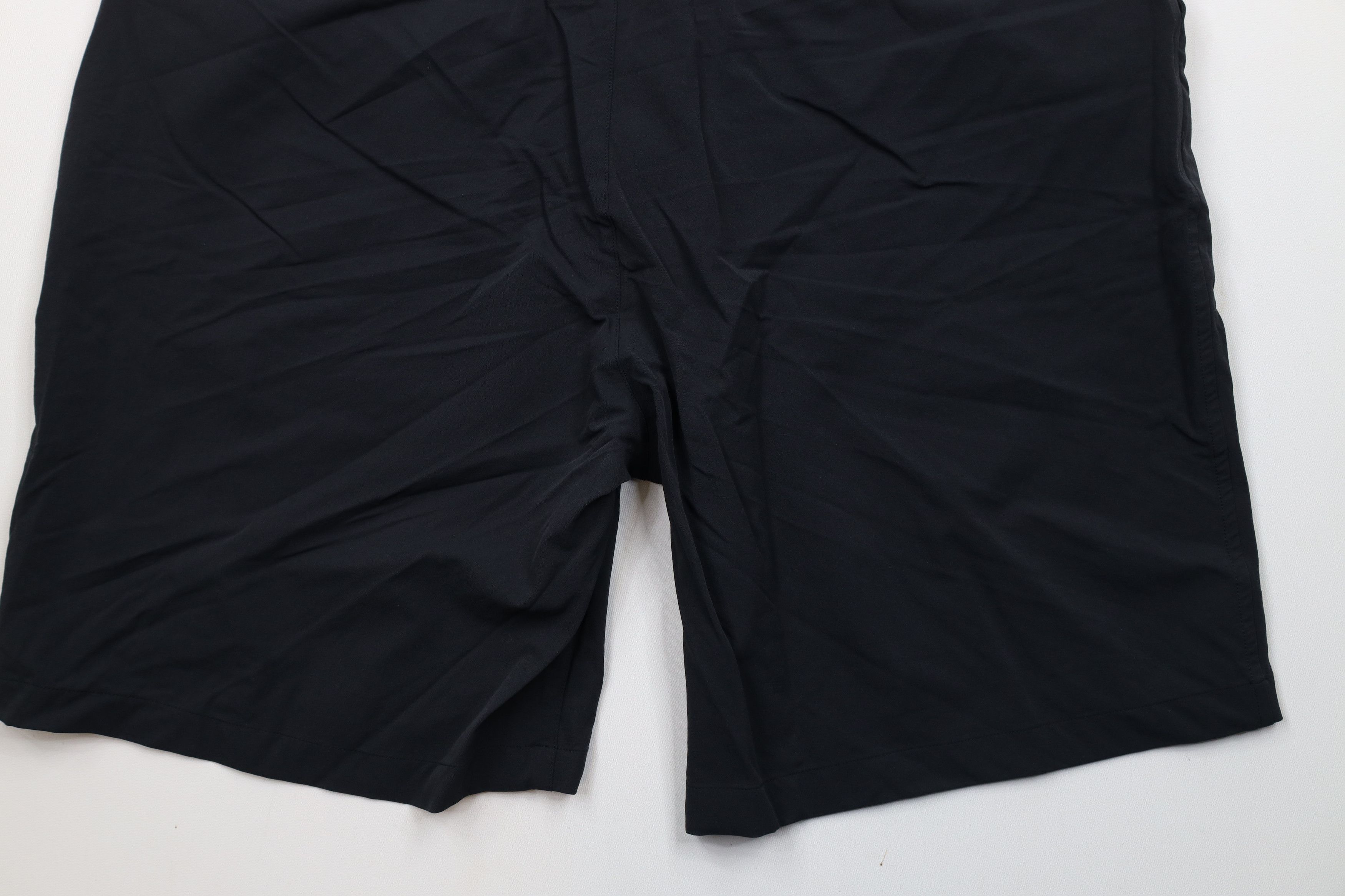 Under Armour × Vintage Vintage Under Armour Front Tech Golfing Golf Chino Shorts Size US 38 / EU 54 - 10 Thumbnail