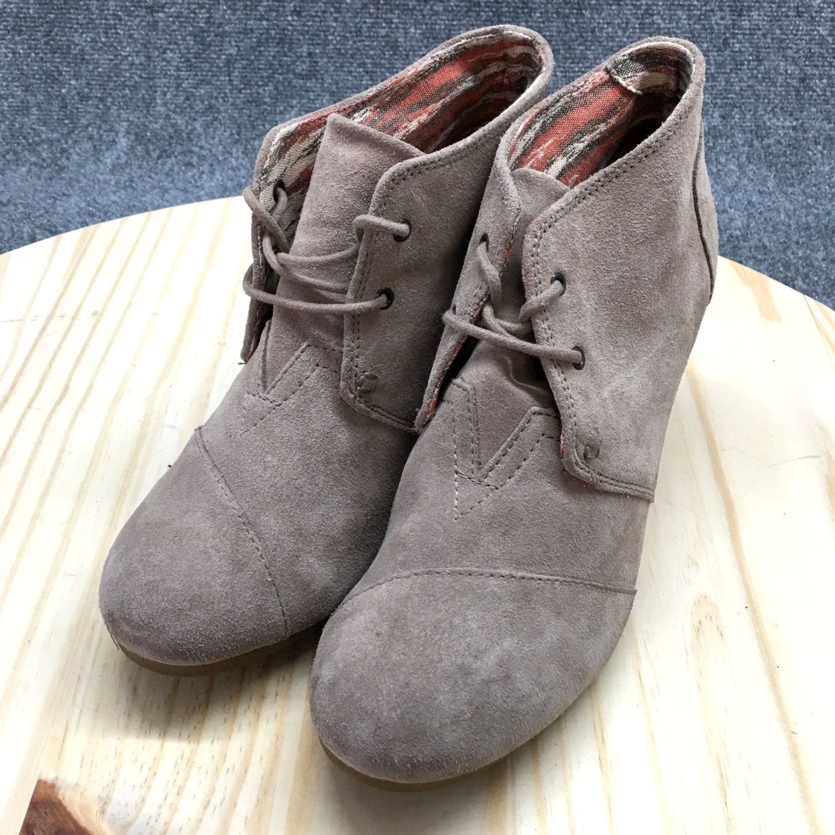 Toms TOMS Ankle Boots Womens 10 Brown Desert Round Toe Laced Up Wedge Heel Suede Boots Size US 10 / IT 40 - 3 Thumbnail