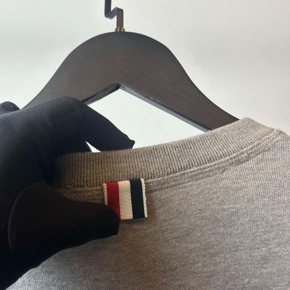 Thom Browne THOM BROWNE 4BAR SWEATER Size US L / EU 52-54 / 3 - 10 Thumbnail