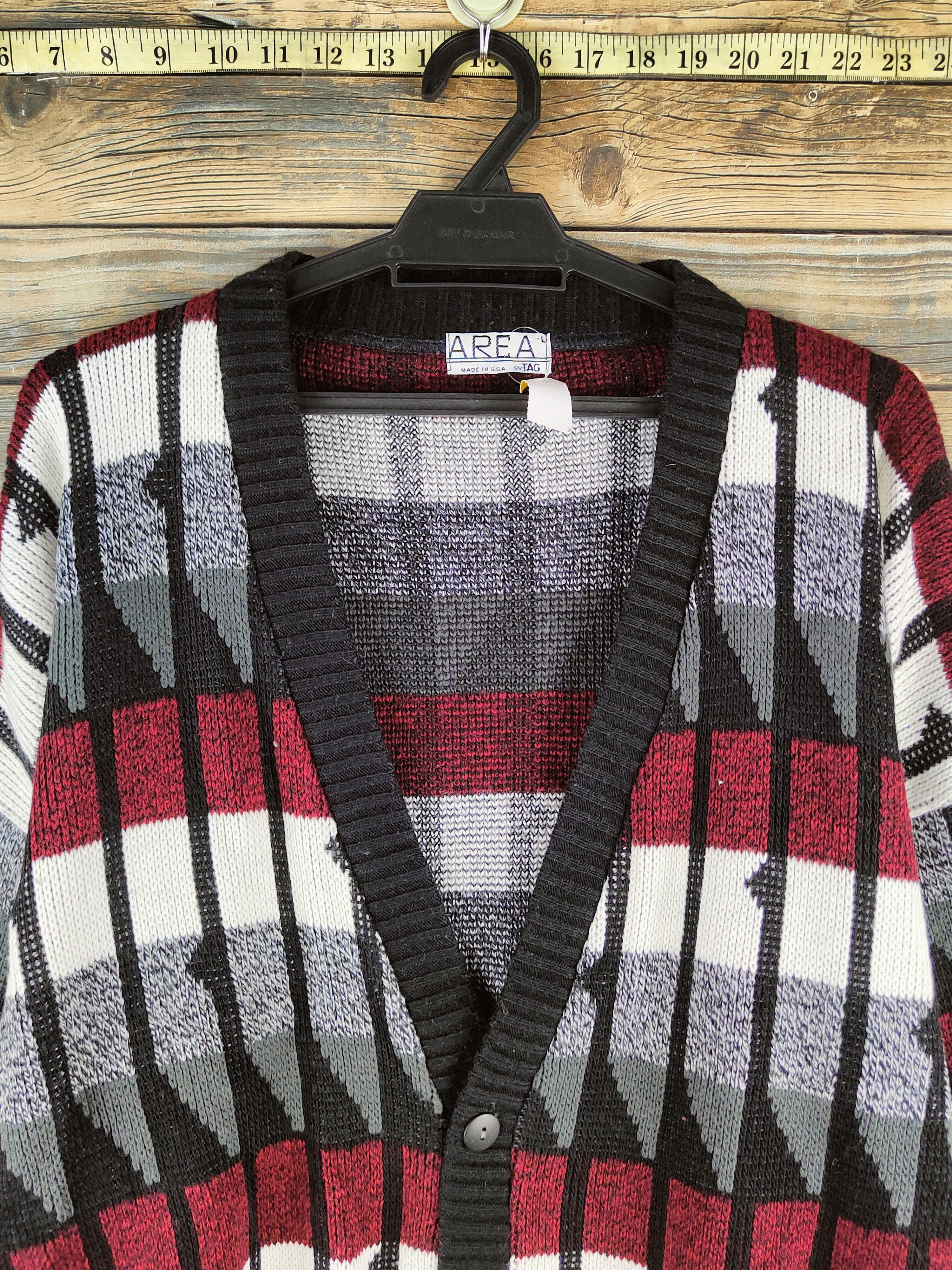 Japanese Brand DL Area Black White Red Knitwear Cardigan #46-854 Size US L / EU 52-54 / 3 - 2 Thumbnail