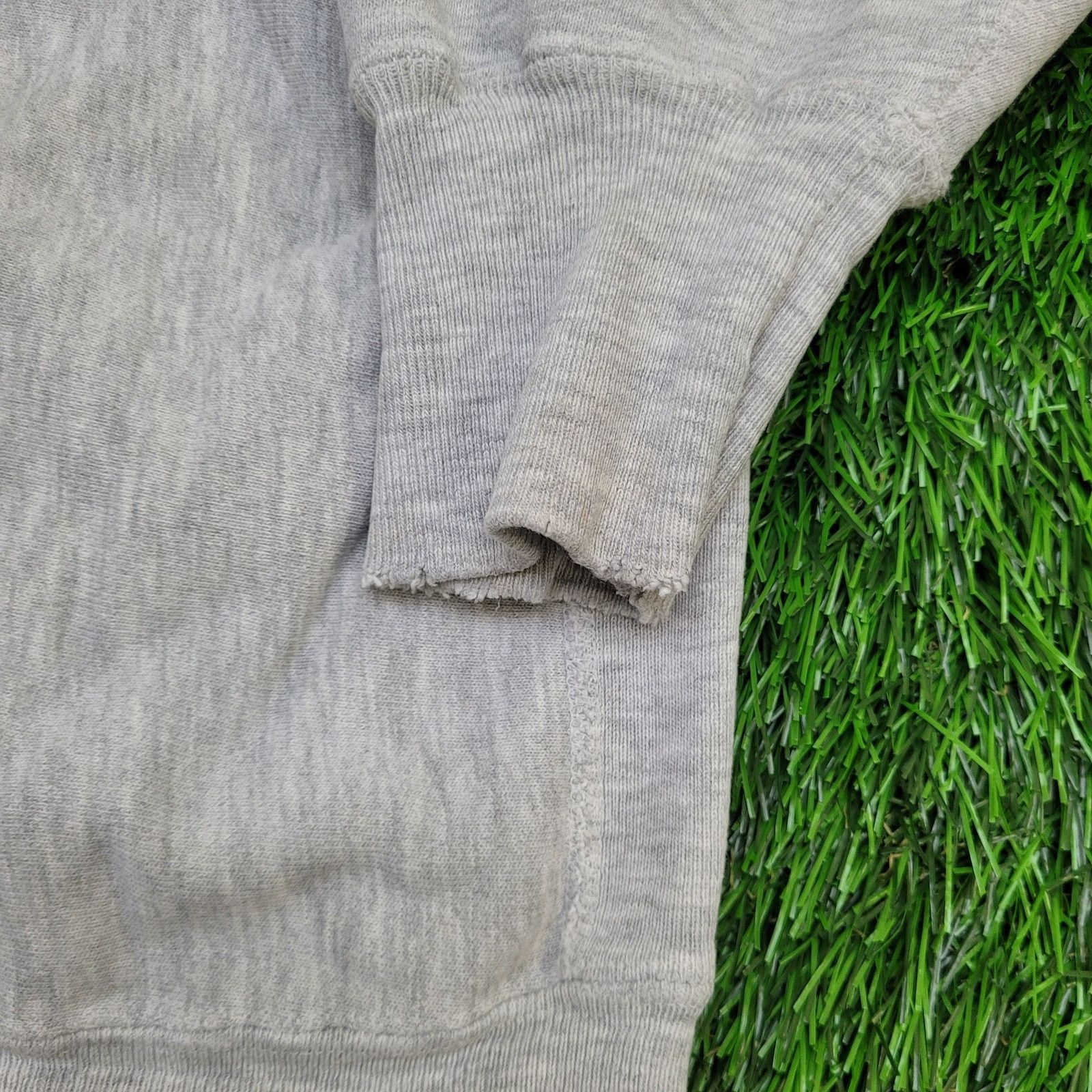 Champion Vintage Champion Sweatshirt L/XL 21x26 Reverse-Weave Size US XL / EU 56 / 4 - 12 Thumbnail