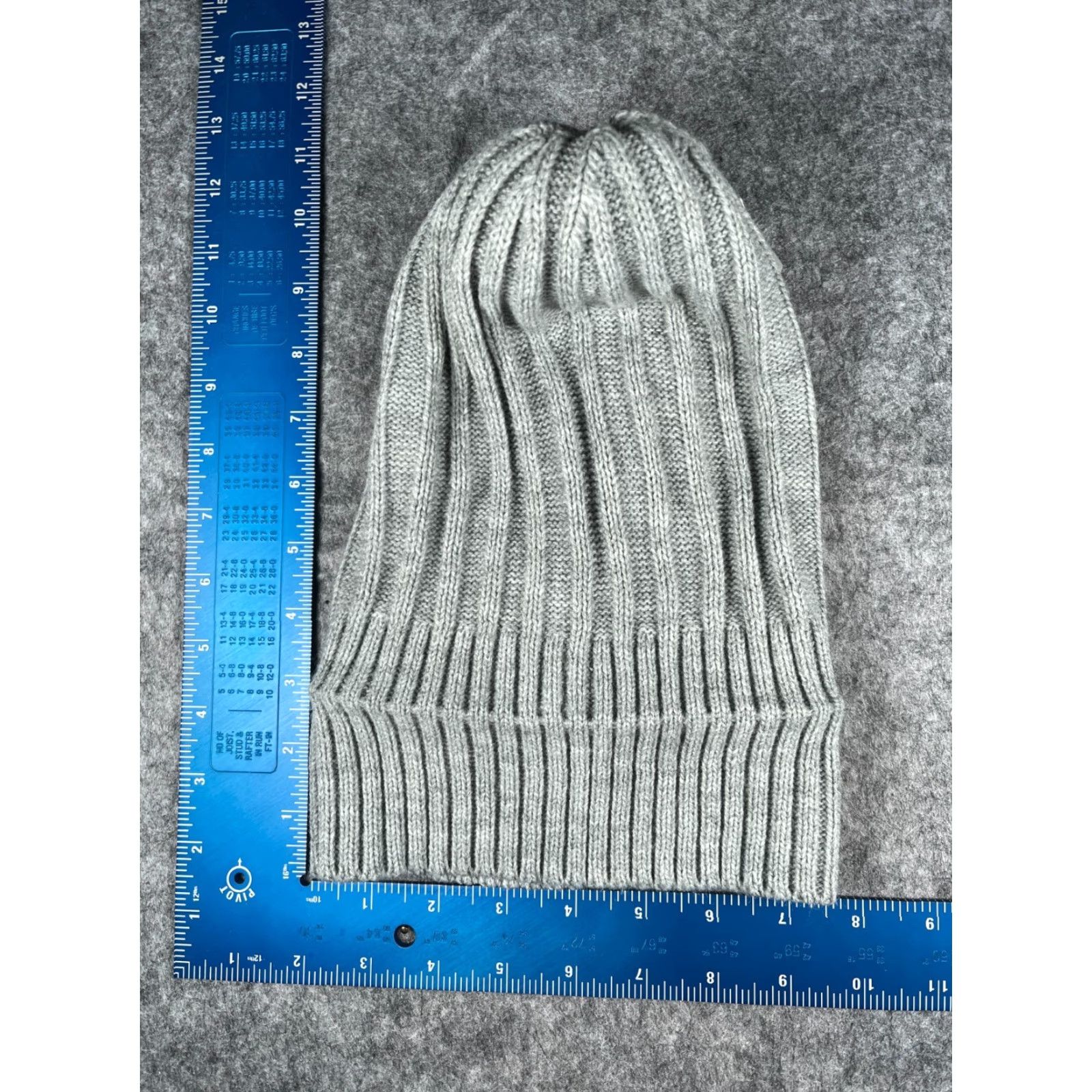 Michael Kors Michael Kors Beanie Women One Size Gray Ribbed Knit Acrylic Logo Pom Hat Size ONE SIZE - 7 Thumbnail