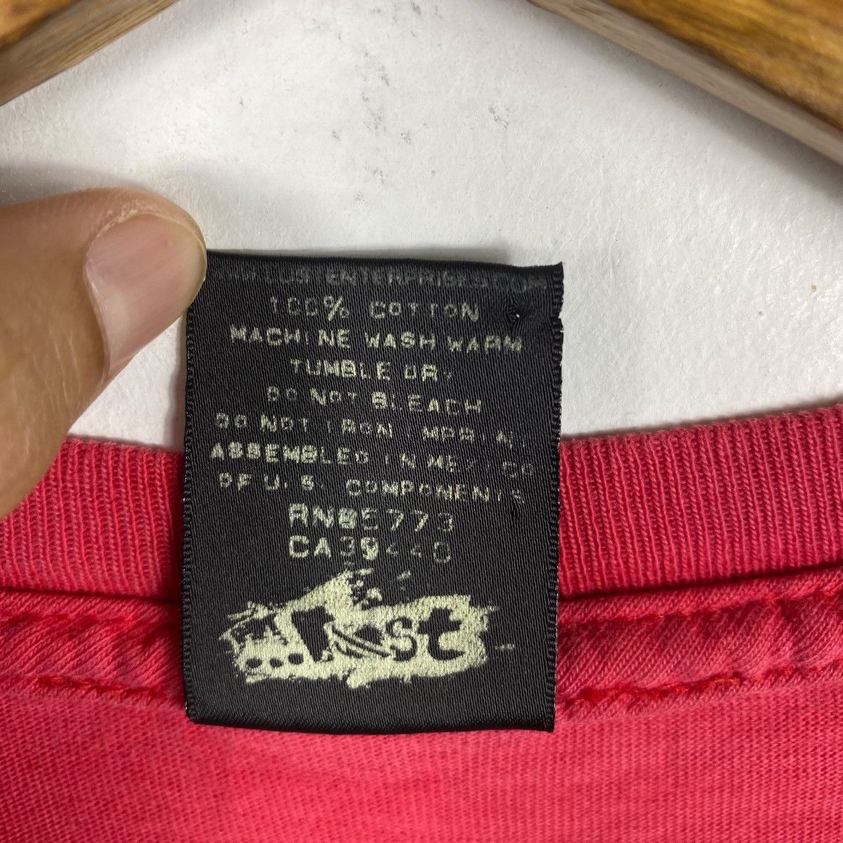 Lost Enterprises Vintage 00s LOST SURFBOARDS Graphic Tee Shirt Large Size Size US L / EU 52-54 / 3 - 7 Thumbnail