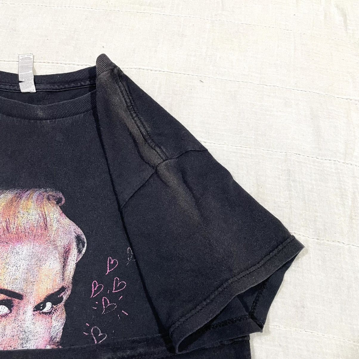 Band Tees Vintage 2016 Thrashed Faded Gwen Stefani Rare T Shirt Size US S / EU 44-46 / 1 - 8 Thumbnail