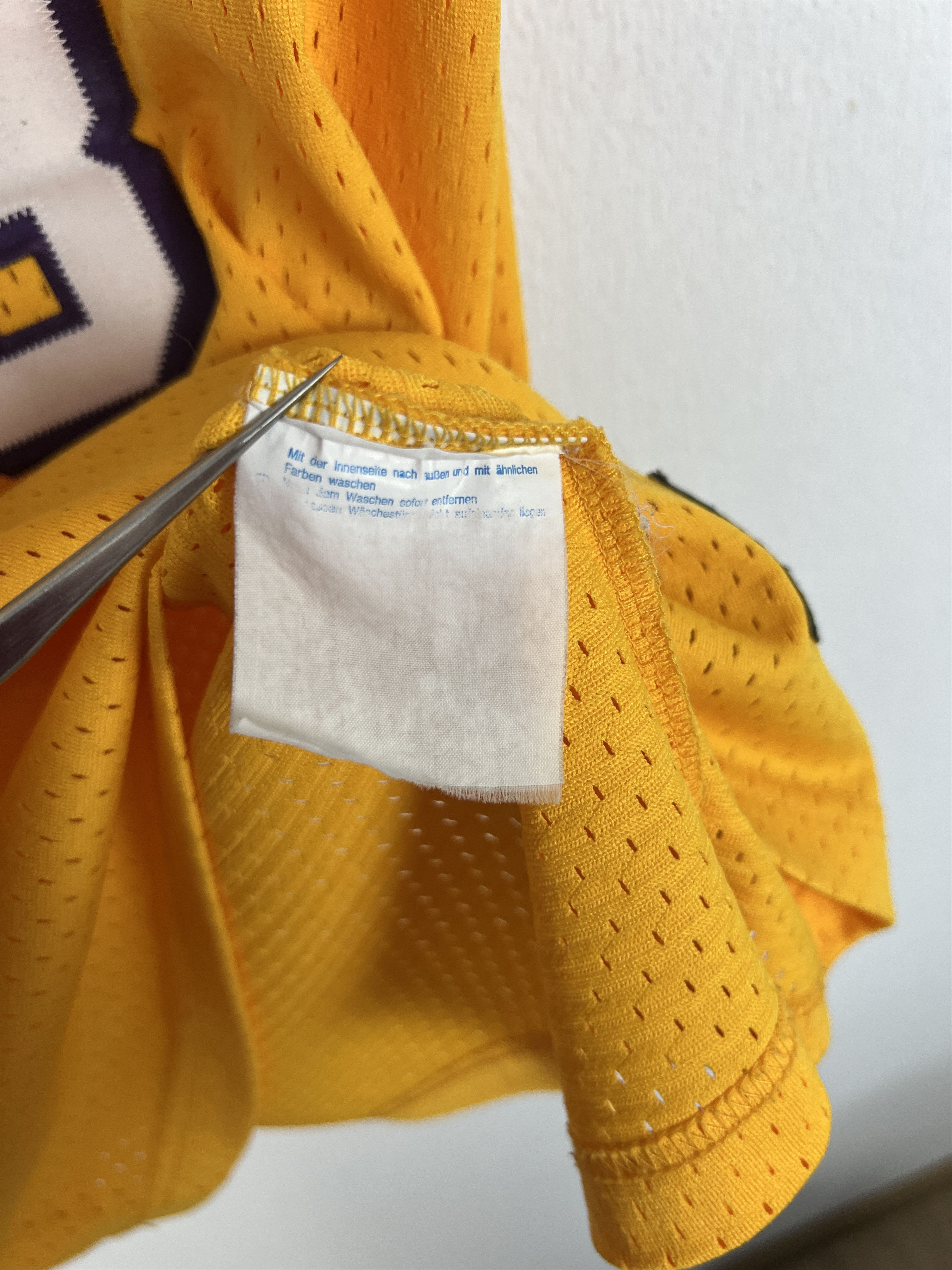 Champion Champion Europe KAREEM ABDUL-JABBAR Lakers Jersey Size US M / EU 48-50 / 2 - 7 Thumbnail