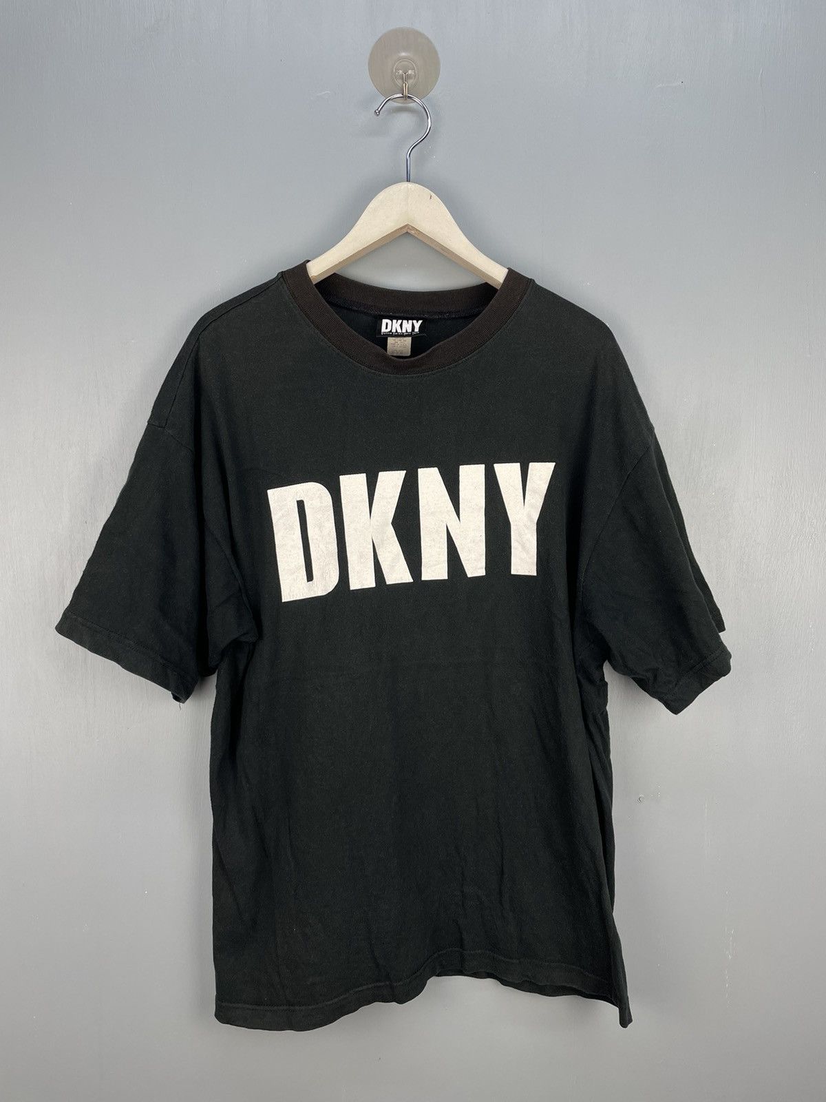 DKNY × Vintage Vintage DKNY big logo t shirt Size US L / EU 52-54 / 3 - 1 Thumbnail