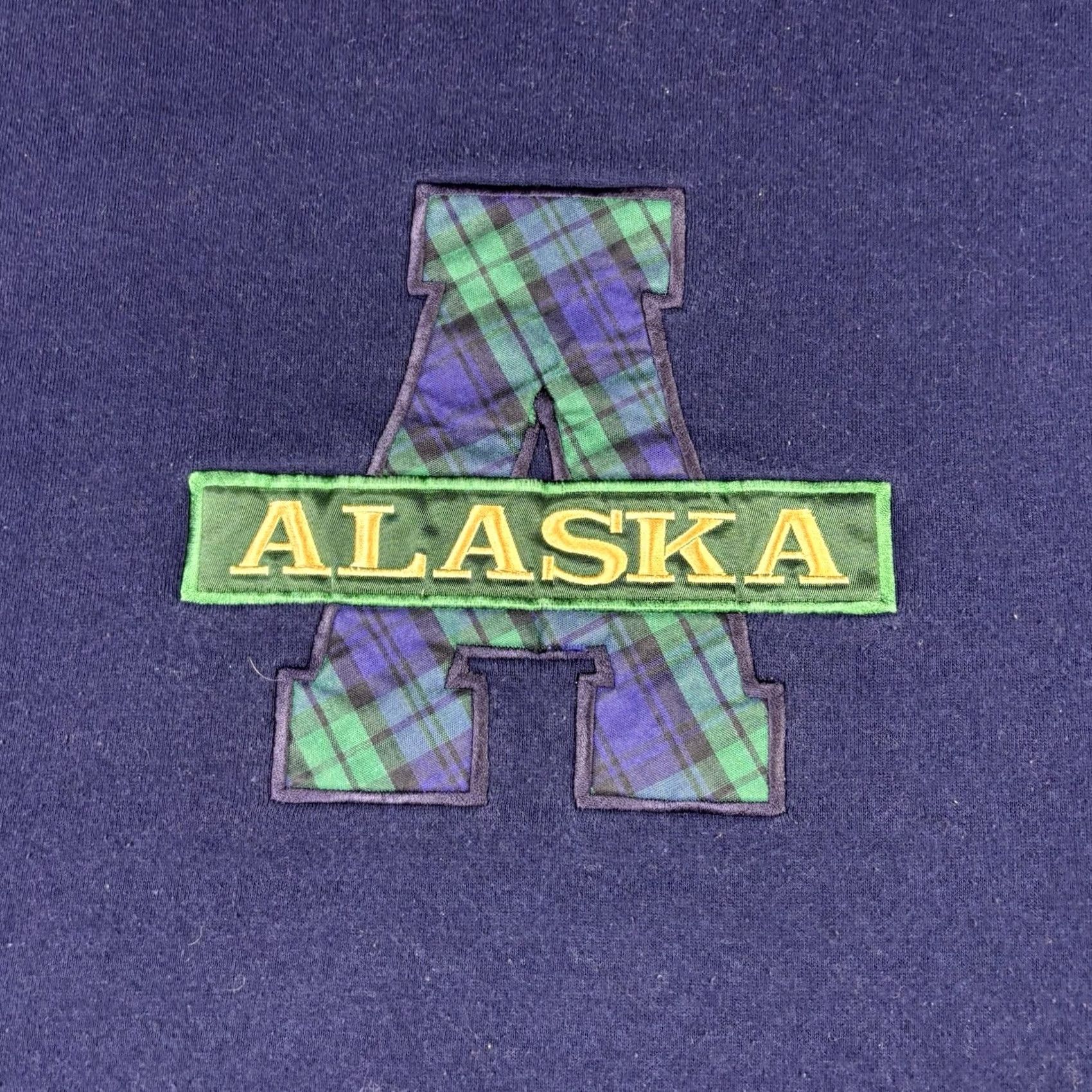 Vintage VINTAGE Alaska Sweatshirt Embroidered Navy Blue Pullover Adult Large 90s Size US L / EU 52-54 / 3 - 6 Thumbnail