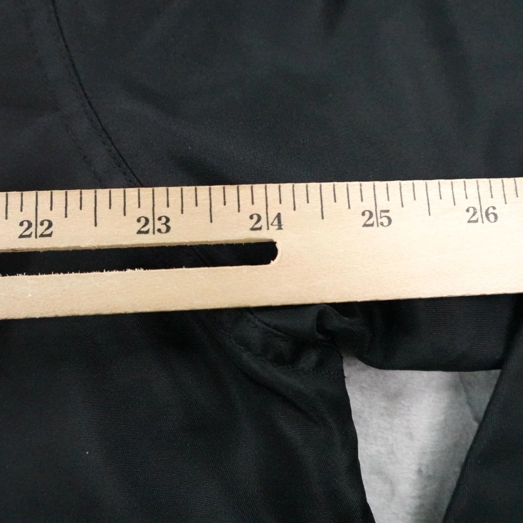 Mossimo VINTAGE Mossimo Jacket Mens L Black Windbreaker Water Resistant Repeller Coat - Windproof, Full Zip, Pockets, Lined, 90s Theme Size US L / EU 52-54 / 3 - 6 Thumbnail