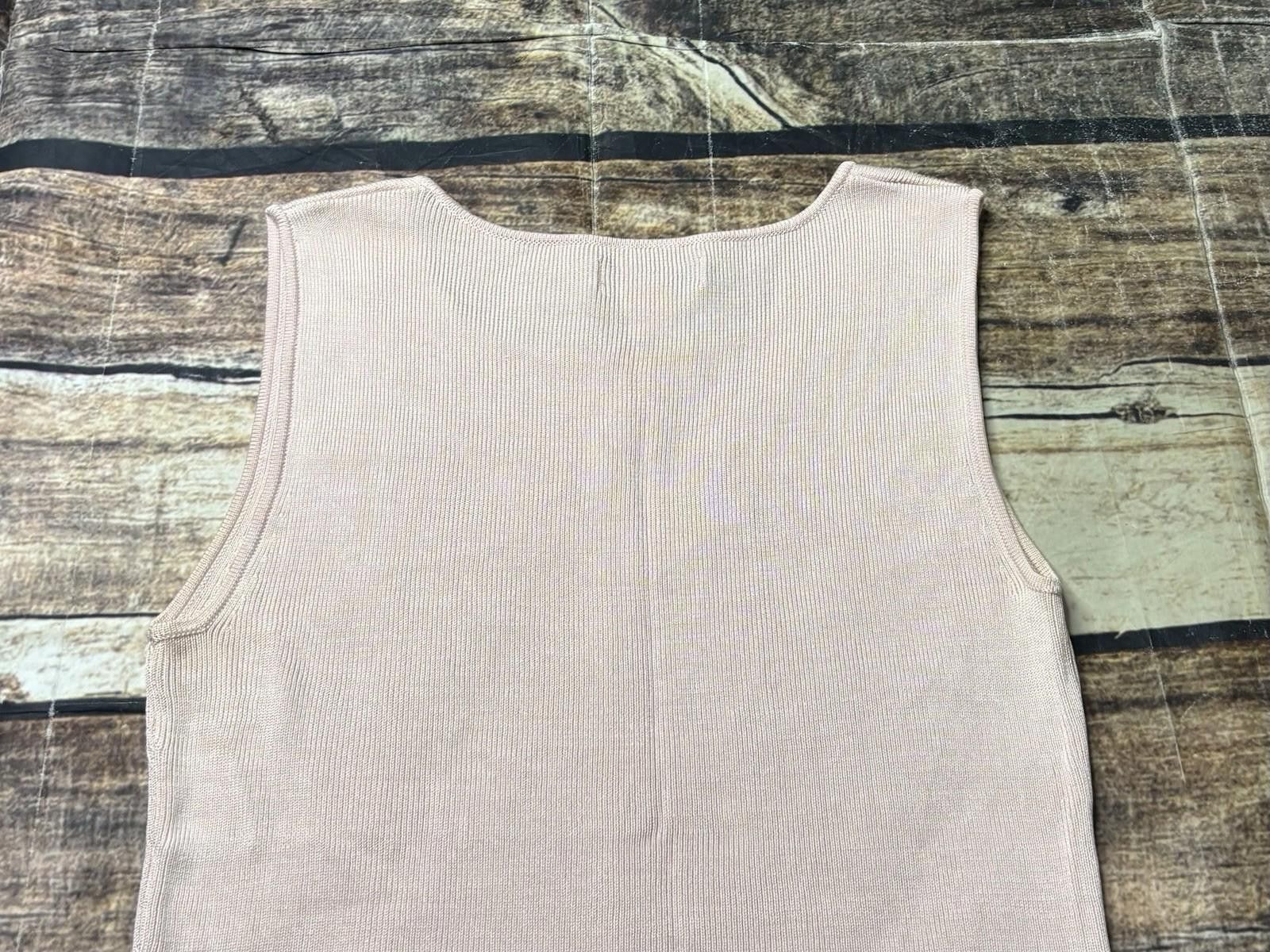 Banana Republic Y2K 2000 Banana Republic Tank Top Women Small Silk Knit Pink Size S / US 4 / IT 40 - 8 Thumbnail