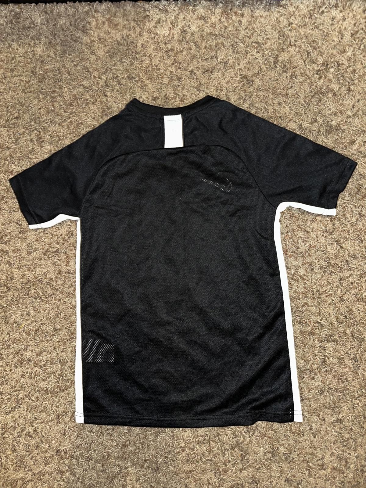Nike Nike Big Kids (Boy’s) Dry Academy Short Sleeve T-Shirt Size US XXS / EU 40 - 2 Thumbnail