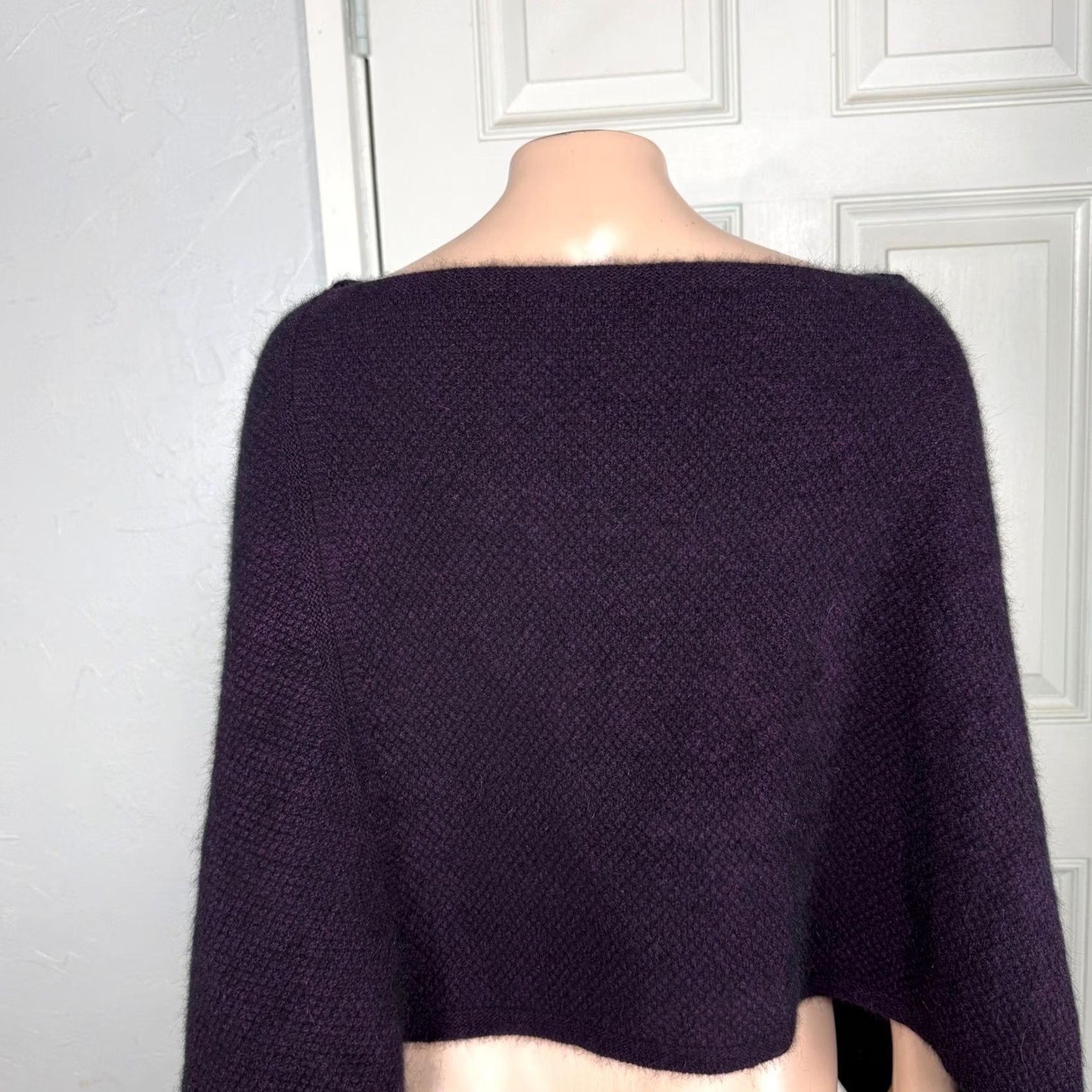 Vintage Southern Light Poncho Sweater Women's One size Purple Merino Wool Silk Possum Fur C4-5 Size ONE SIZE - 3 Thumbnail