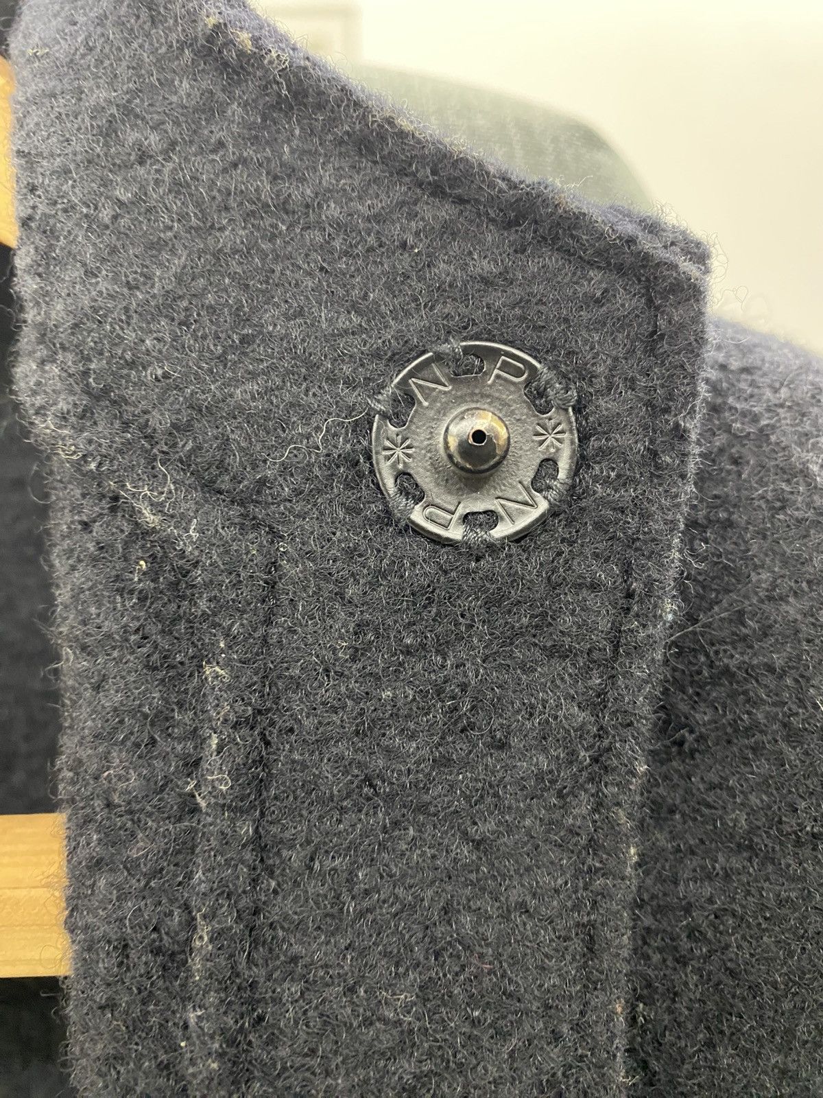 Yohji Yamamoto Vtg Yohji Yamamoto signature AW05 black felted wool coat Size S / US 4 / IT 40 - 8 Thumbnail