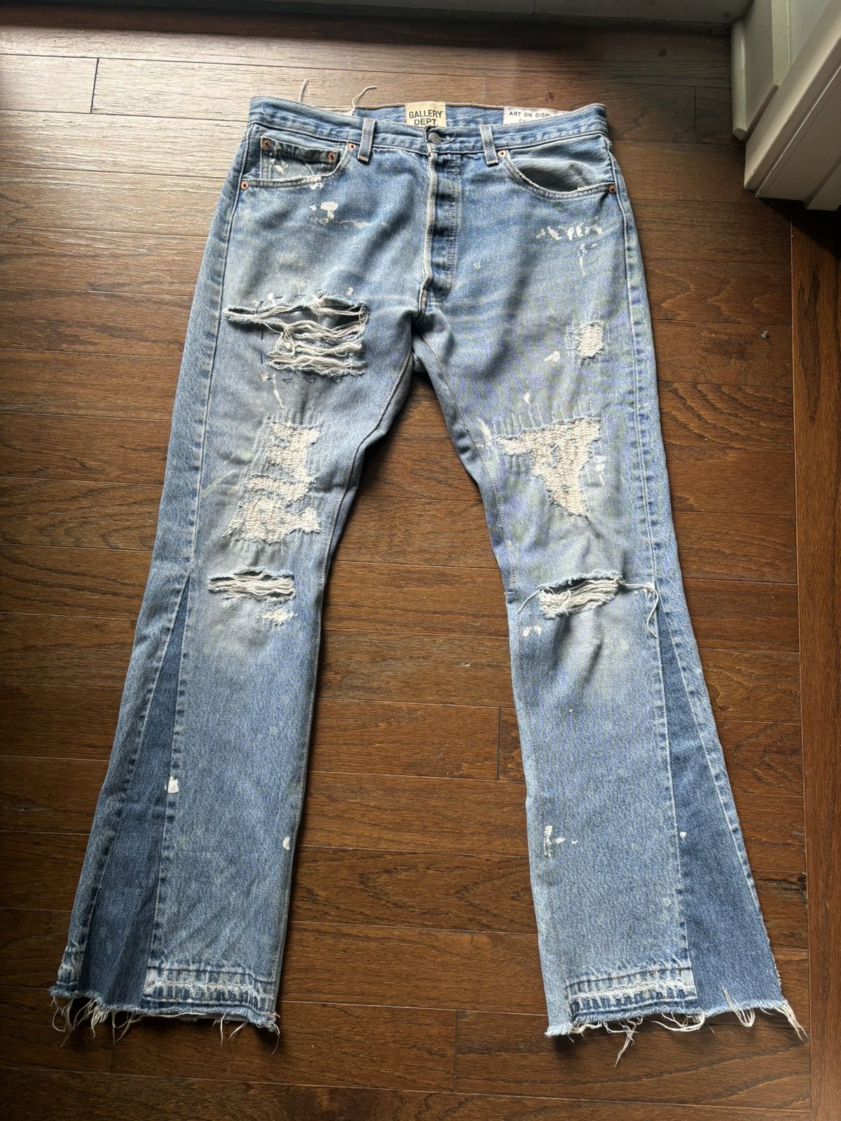 Gallery Dept. Lightwash Laflare Indiana Denim Size US 31 - 1 Thumbnail