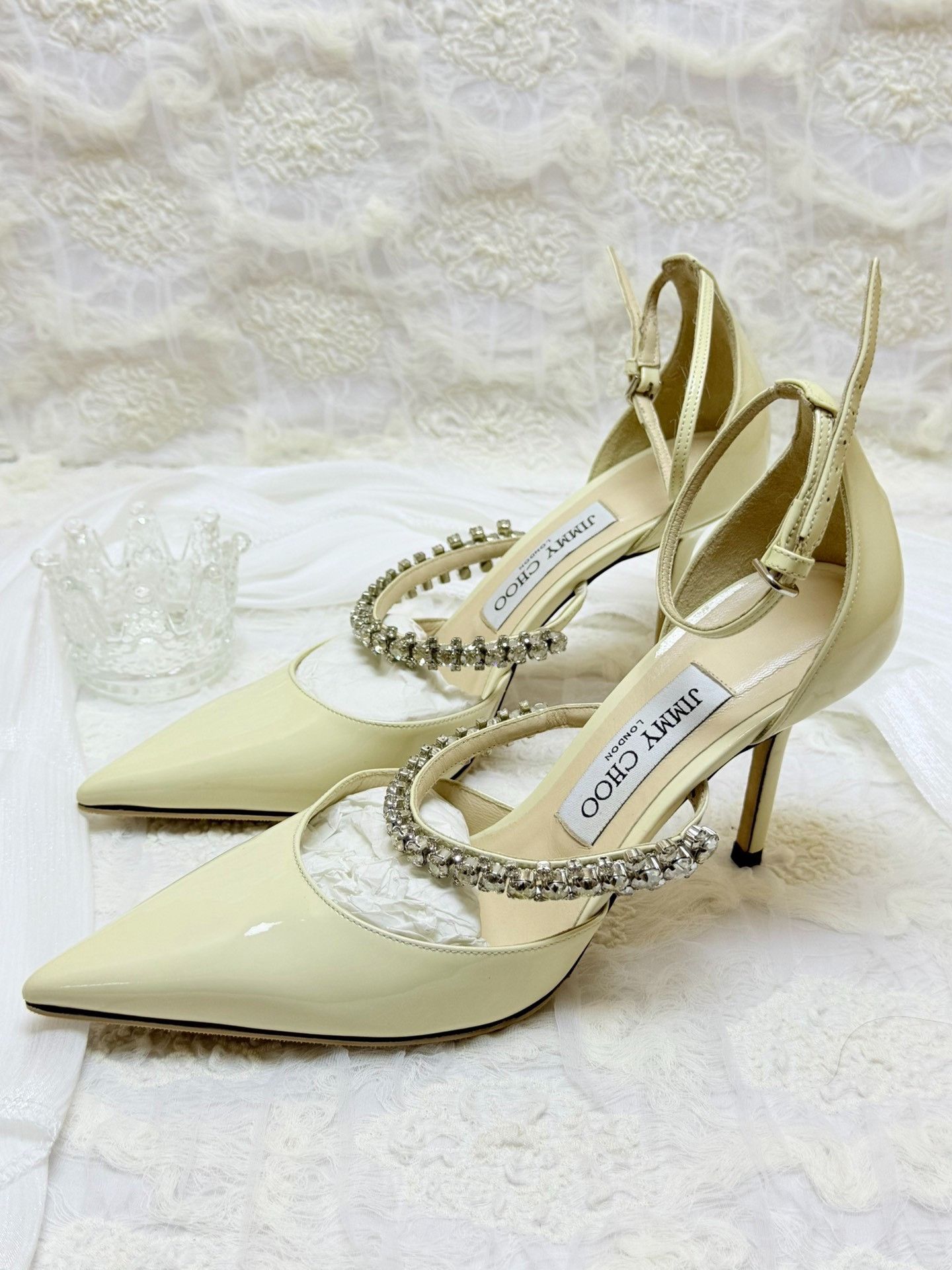 Jimmy Choo Jimmy Choo White Sandals us_6 Women Size US 6 / IT 36 - 1 Thumbnail