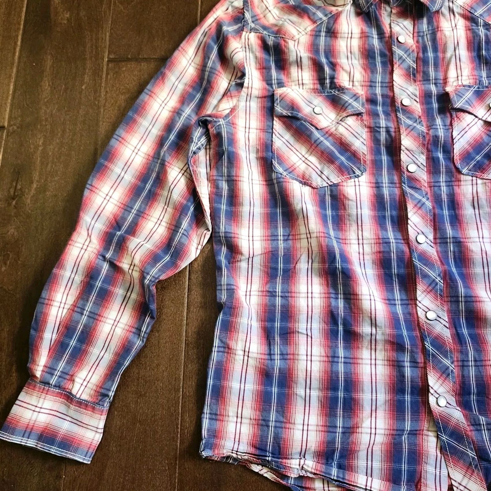 Old Navy Old Navy Mens Plaid Long Sleeve Button Up - Small Size Size US S / EU 44-46 / 1 - 3 Thumbnail