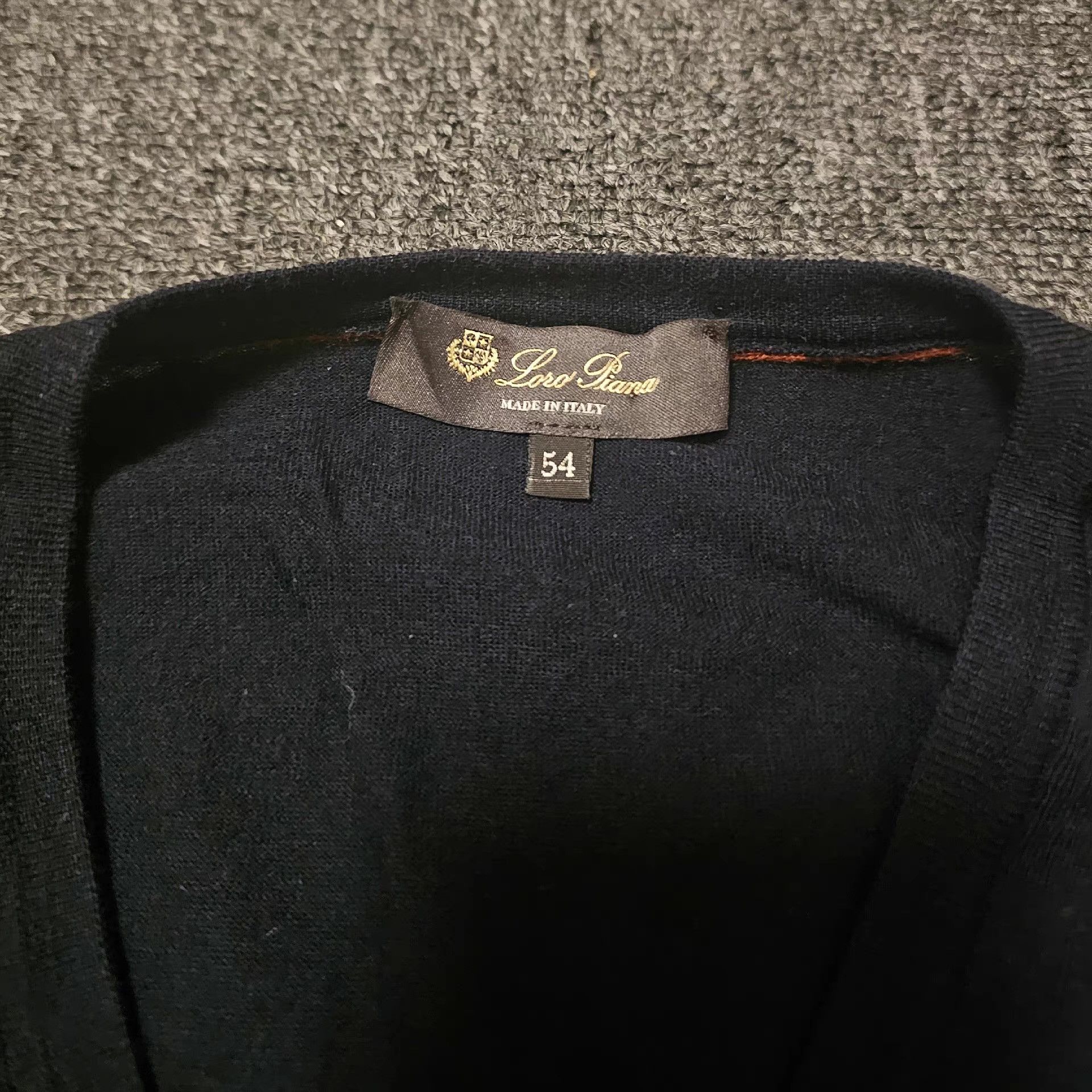 Loro Piana Loro Piana black wool vest Q4 Size US XL / EU 56 / 4 - 2 Thumbnail