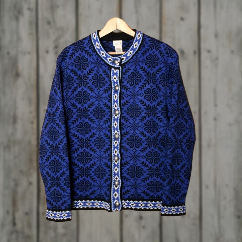 Vintage L.L. Bean Merino Wool Nordic Fair Isle Button Front Cardigan Sweater Women's M/L Cardigan Black Blue White 100% Merino Wool Womens Size M / US 6-8 / IT 42-44 - 1 Thumbnail