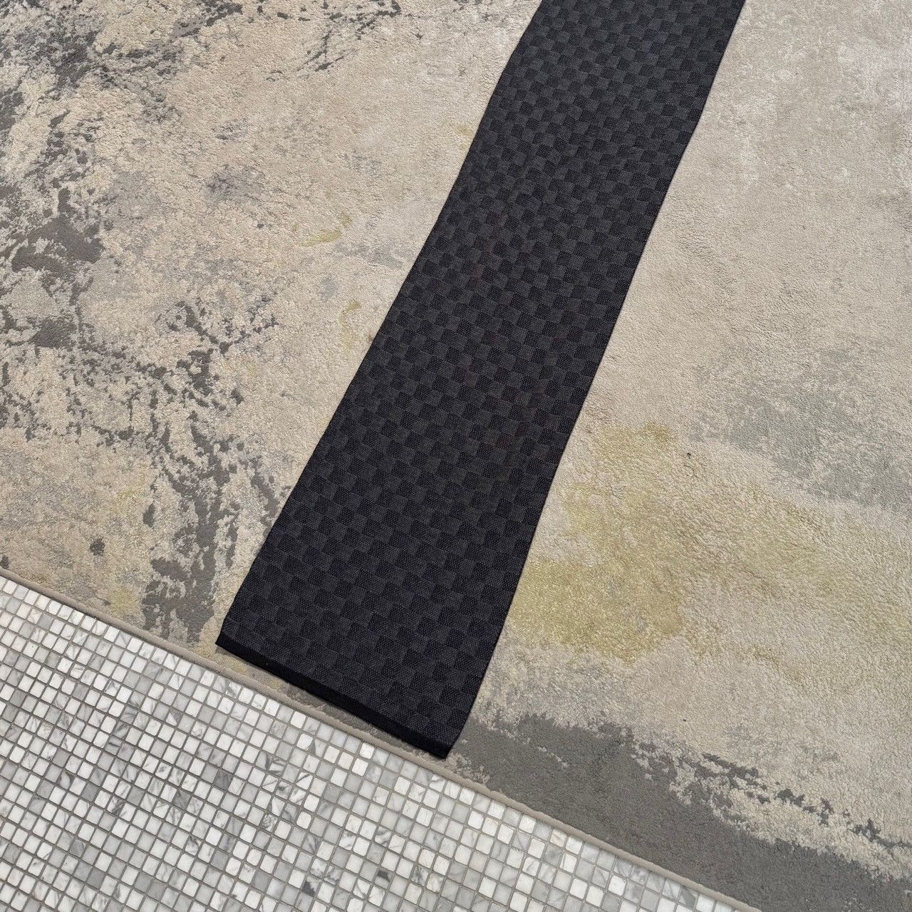 Louis Vuitton Louis Vuitton Black Damier Embroidered Patch Map Scarf Size ONE SIZE - 9 Thumbnail