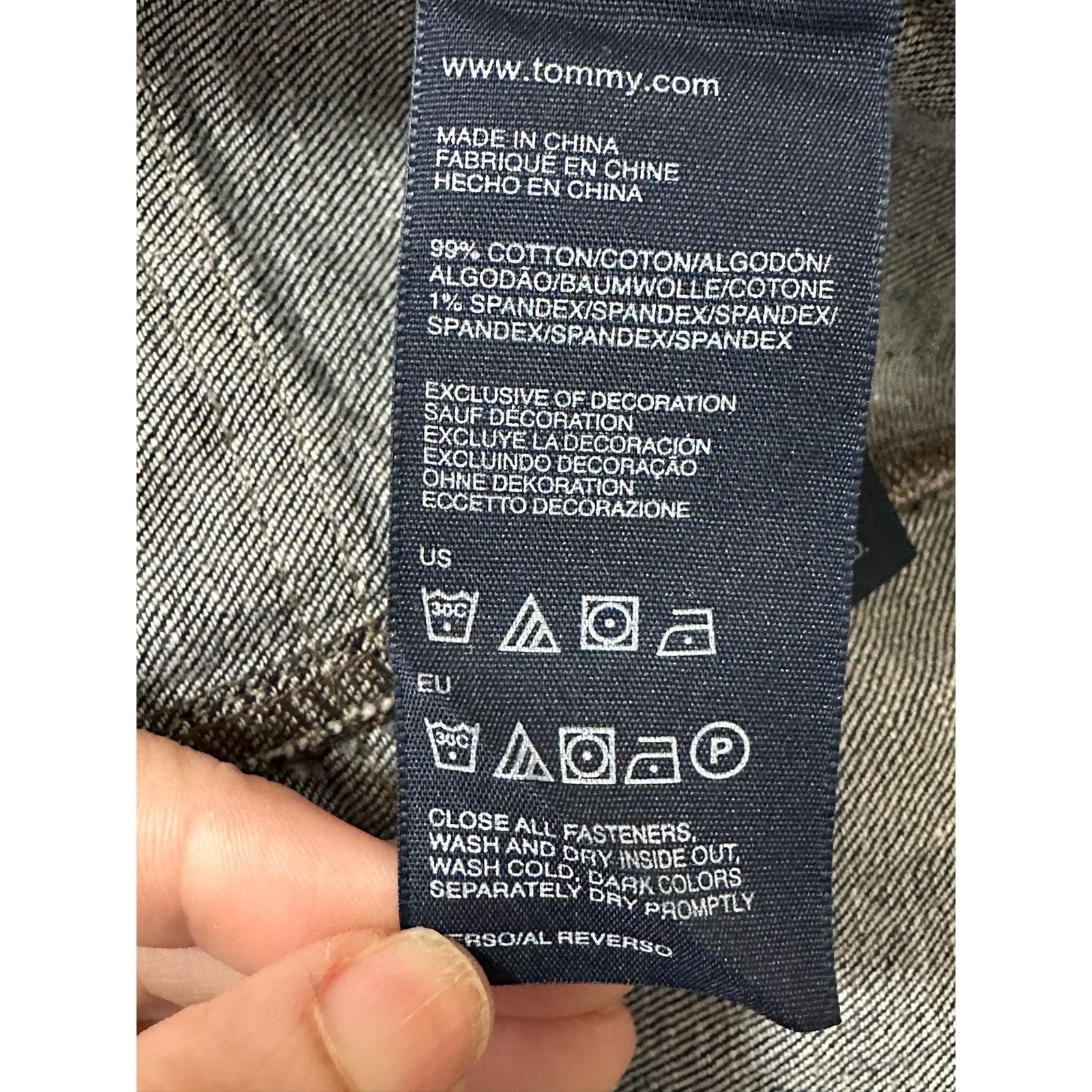 Tommy Hilfiger Tommy Hilfiger blue denim buttoned jacket size small Size S / US 4 / IT 40 - 4 Thumbnail